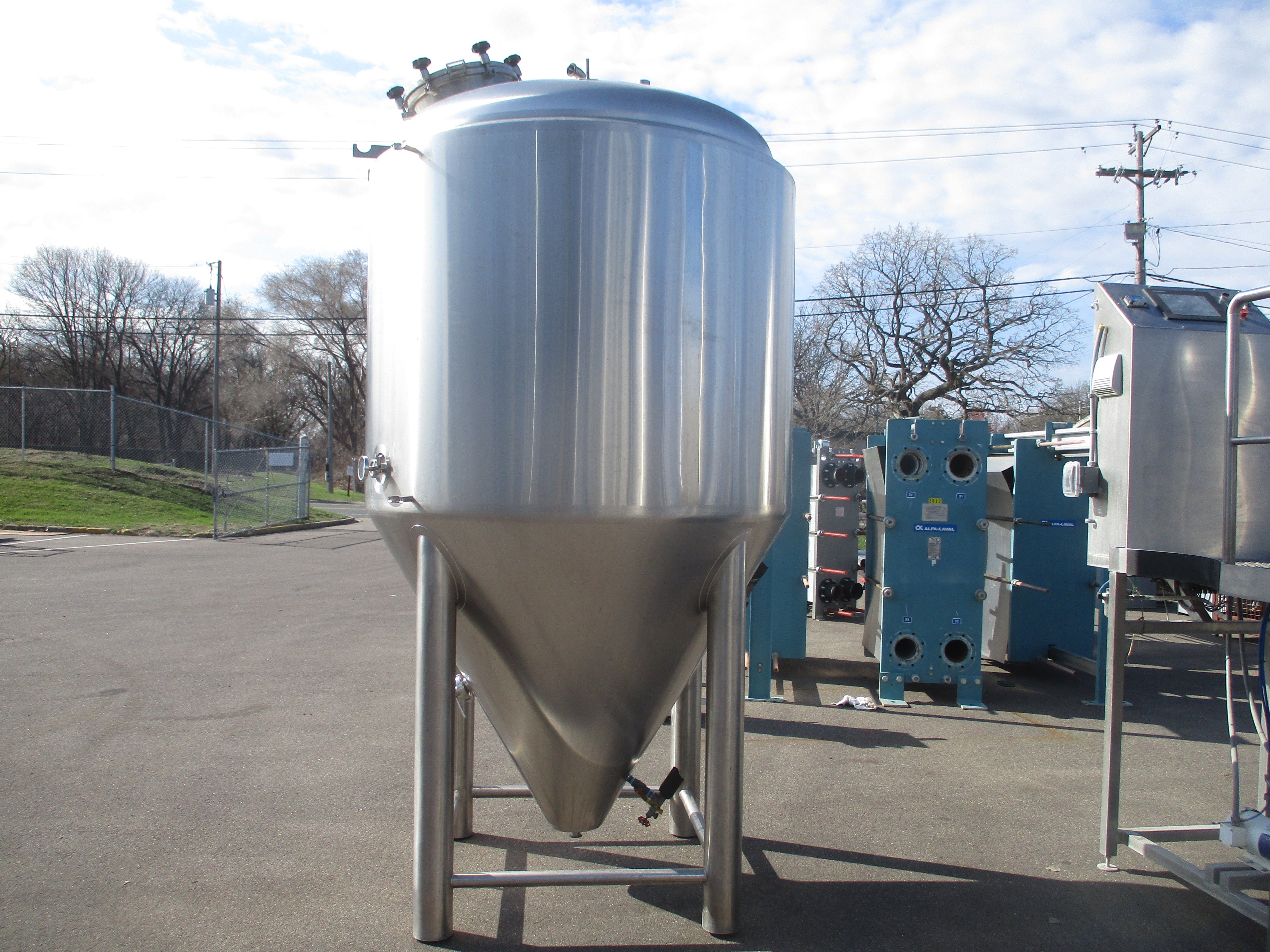 ABE/American Brewery Equipment Fermenter Tank 30 BBL Dims: Height 124 Inches