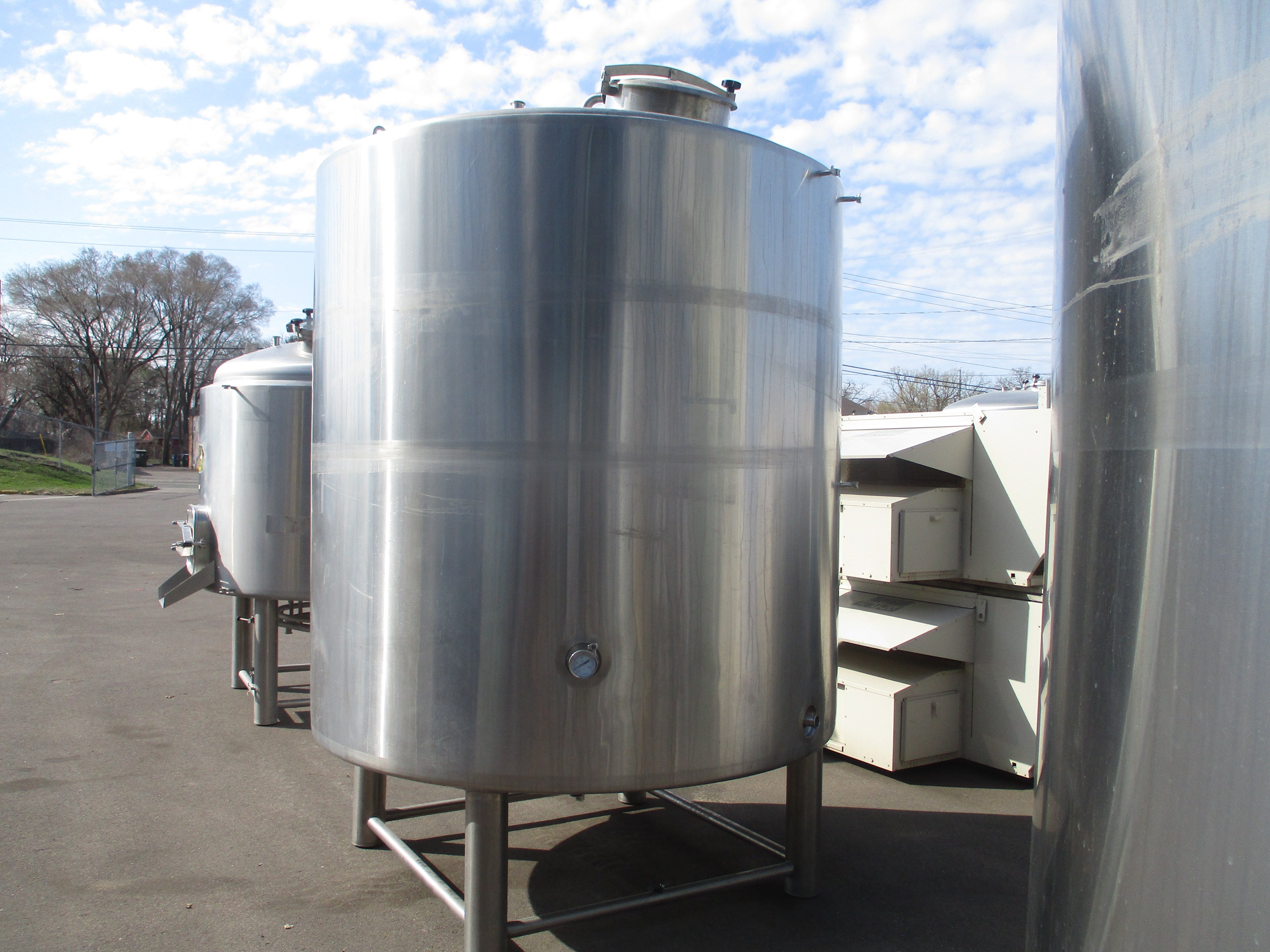 ABE/American Brewery Equipment Brite Tank 30 BBL Dim: Height 125 inches