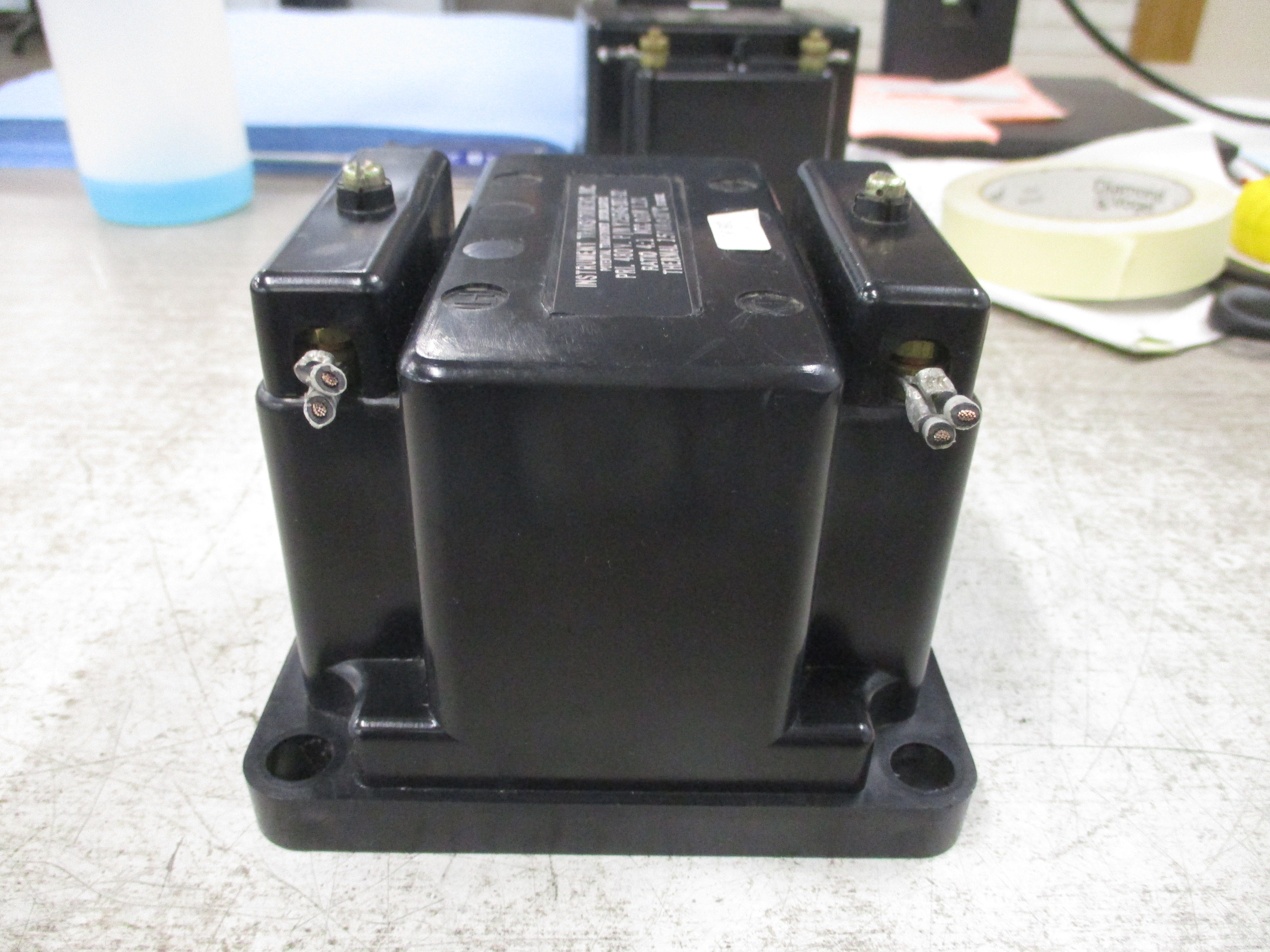 Instrument Transformers Potential Transformer Y25646-001-02 Pri: 480V Ratio 4:1