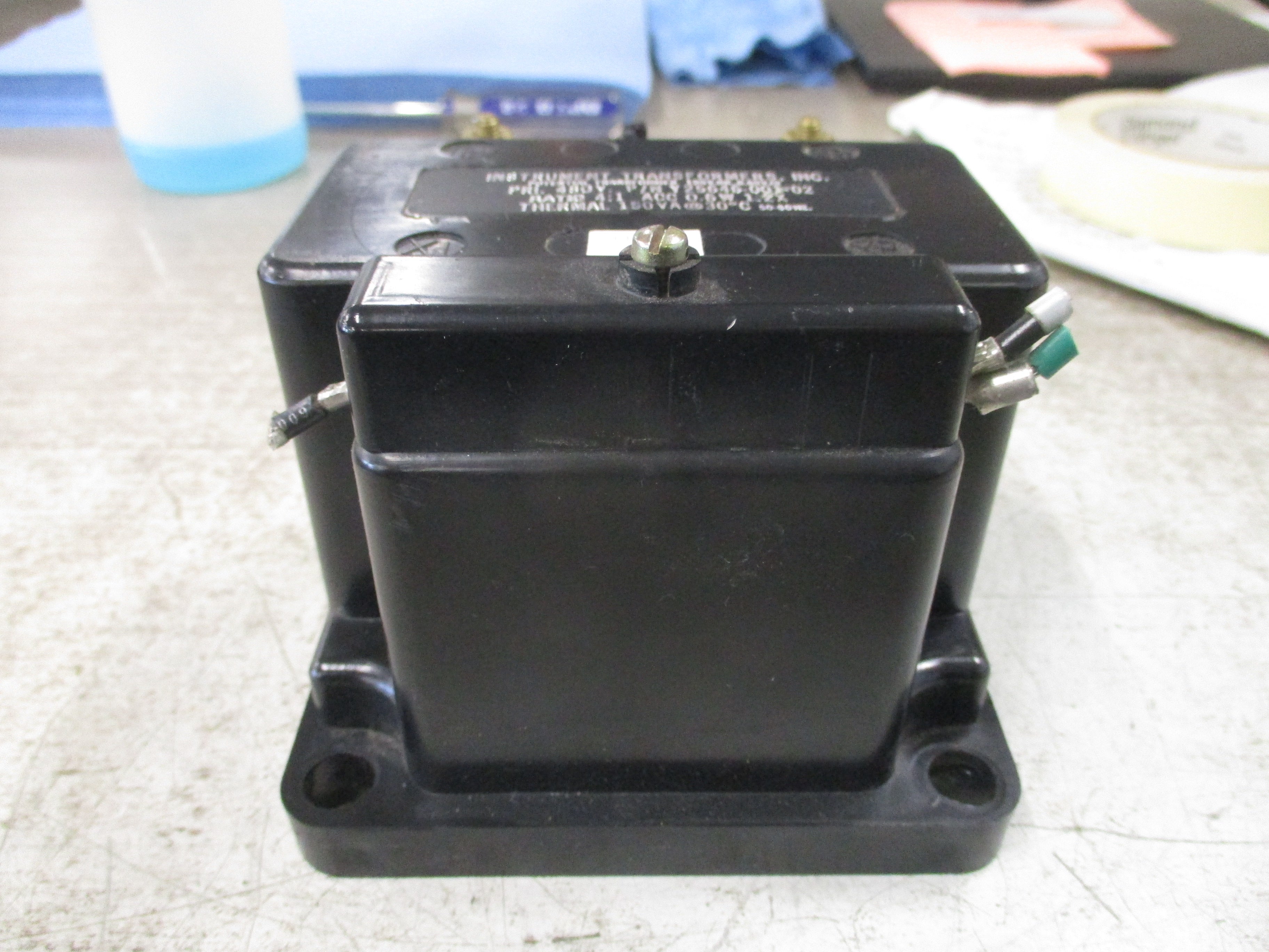 Instrument Transformers Potential Transformer Y25646-001-02 Pri: 480V Ratio 4:1