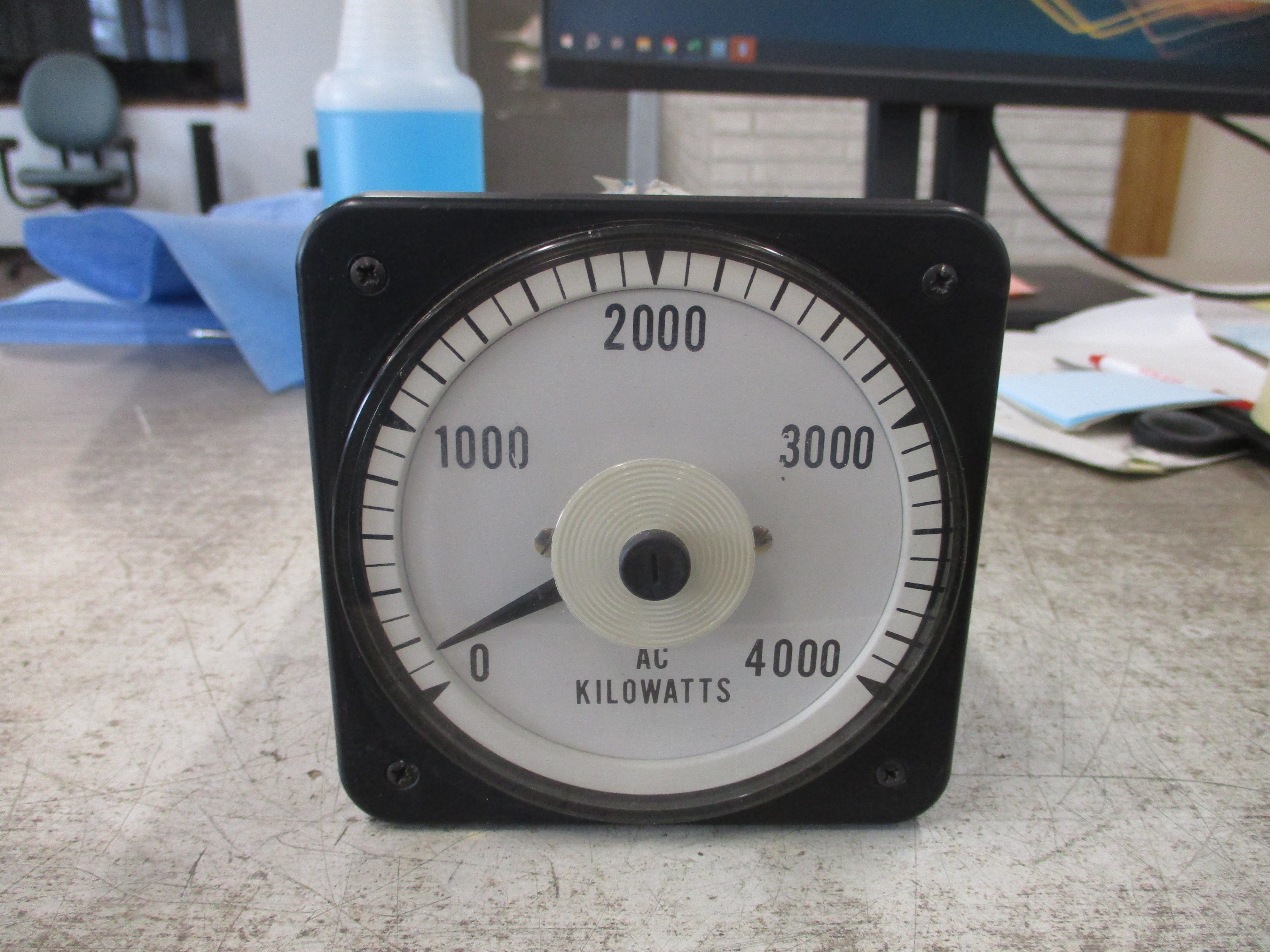 Crompton Kilowatt Meter Range: 0-4000KW Used