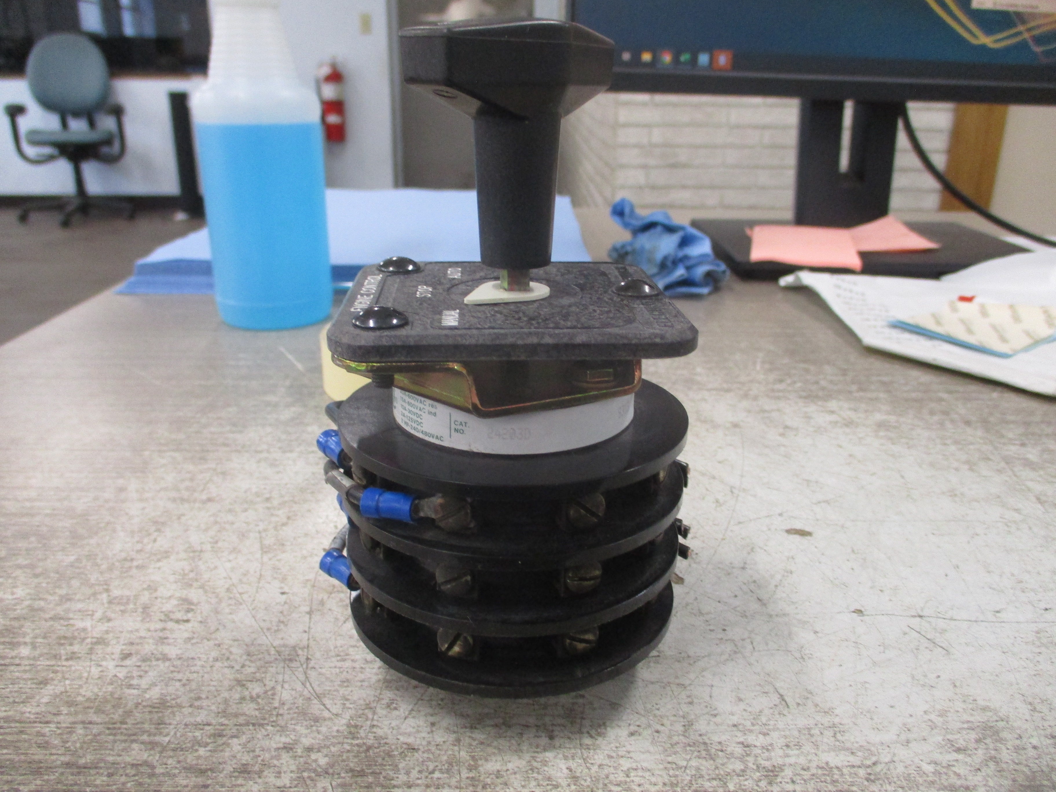 Electroswitch Engine Control Rotary Switch 24203D Used