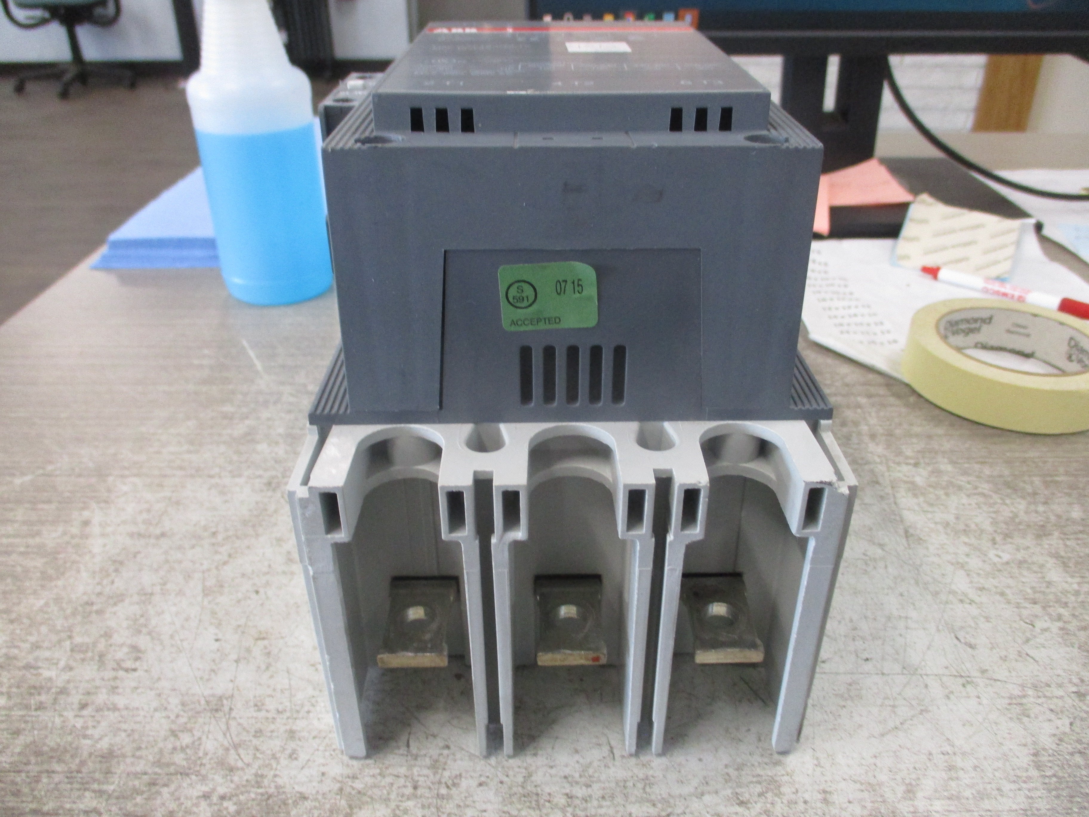 ABB Contactor AF300-30 20-60VDC Coil 400A 600V (1) Aux Contact Used