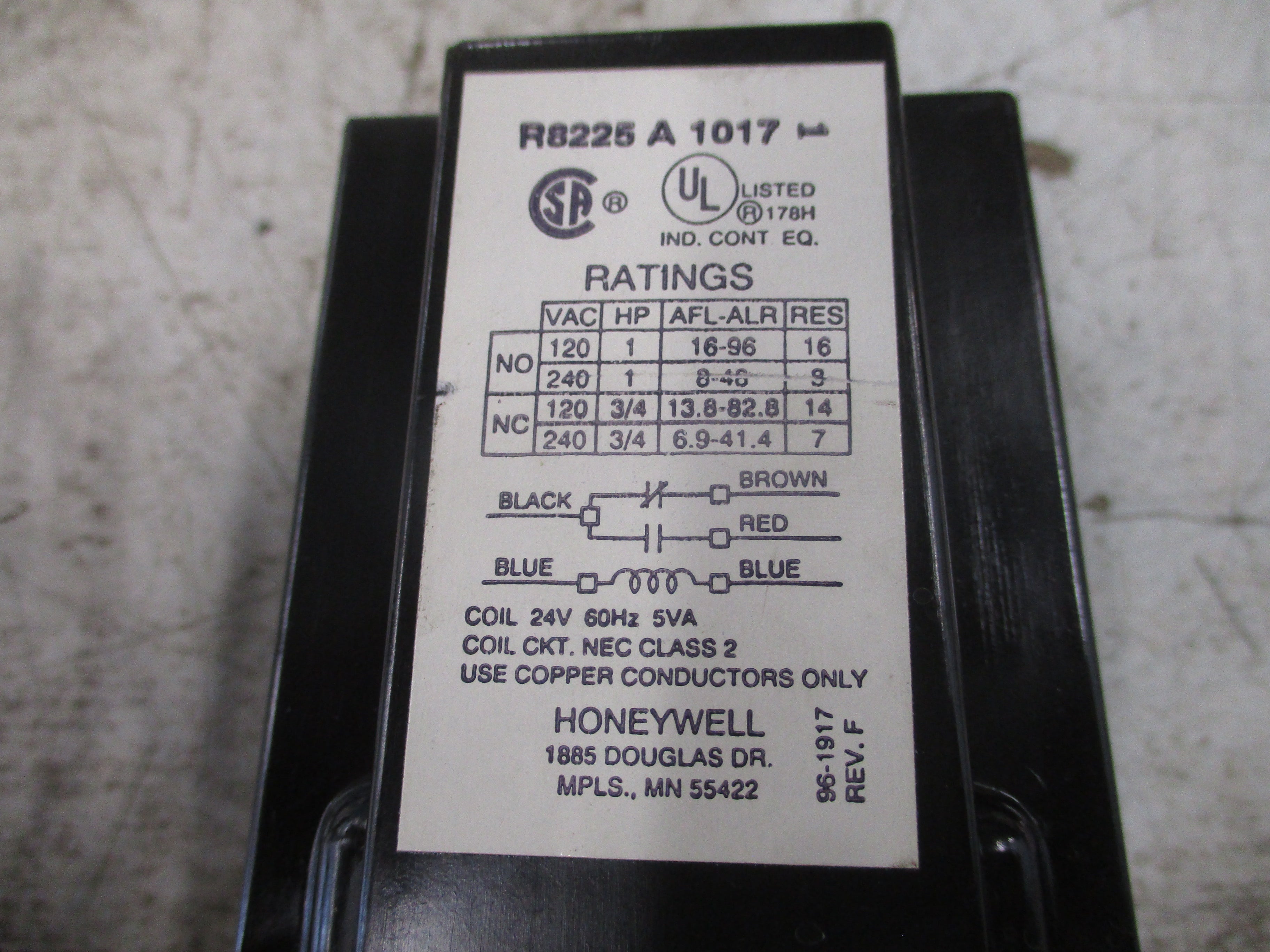 Honeywell Fan Relay R8225 A 1017 24V Coil Used