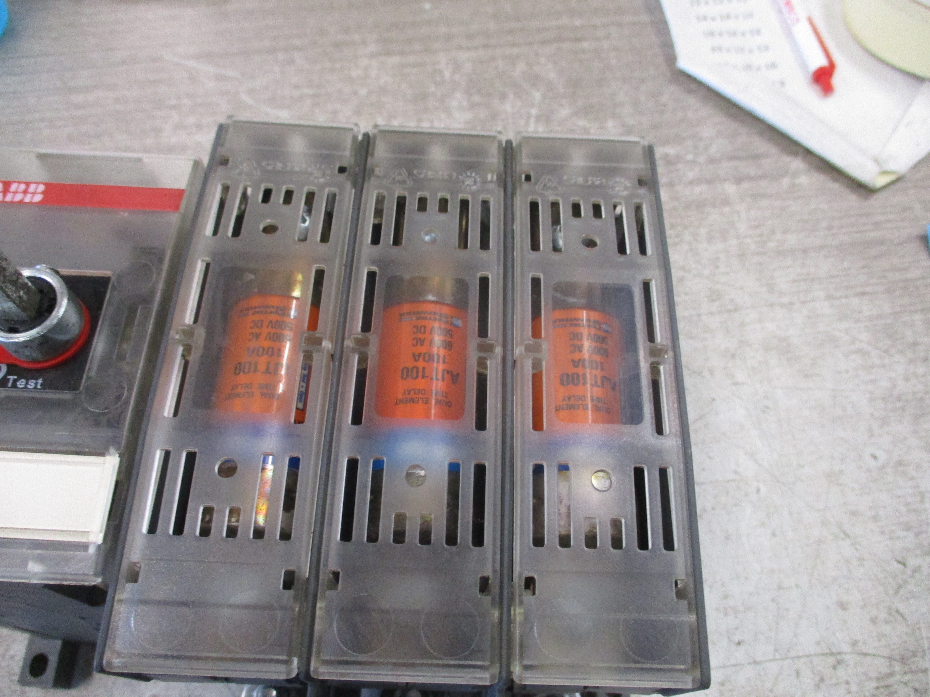 ABB Fusible Disconnect Switch OS 100J03 100A 600V 3P (3) 100A Fuses