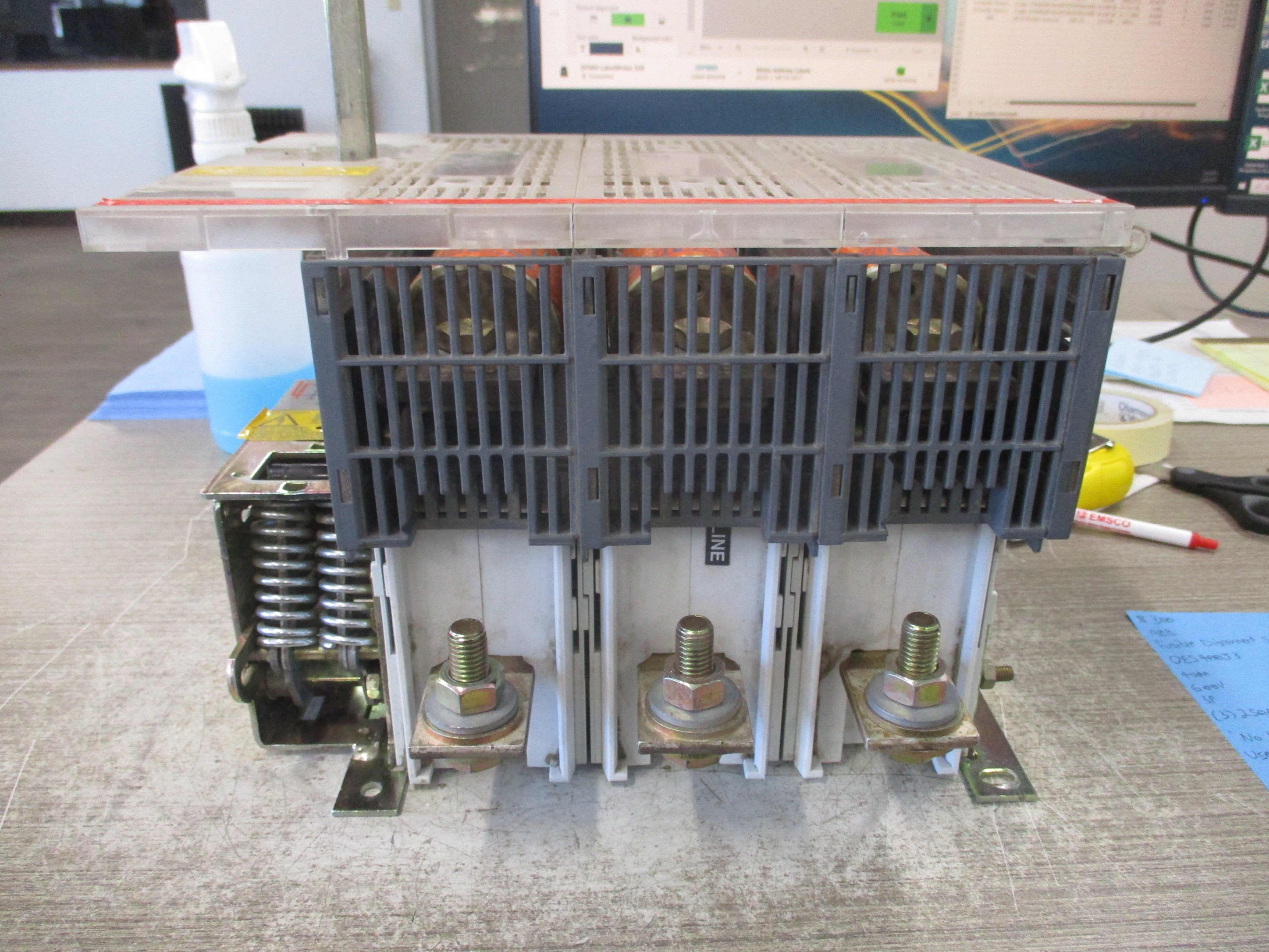 ABB Fusible Disconnect Switch OES400J3 400A 600V 3P (3) 250A Fuses *No Handle*