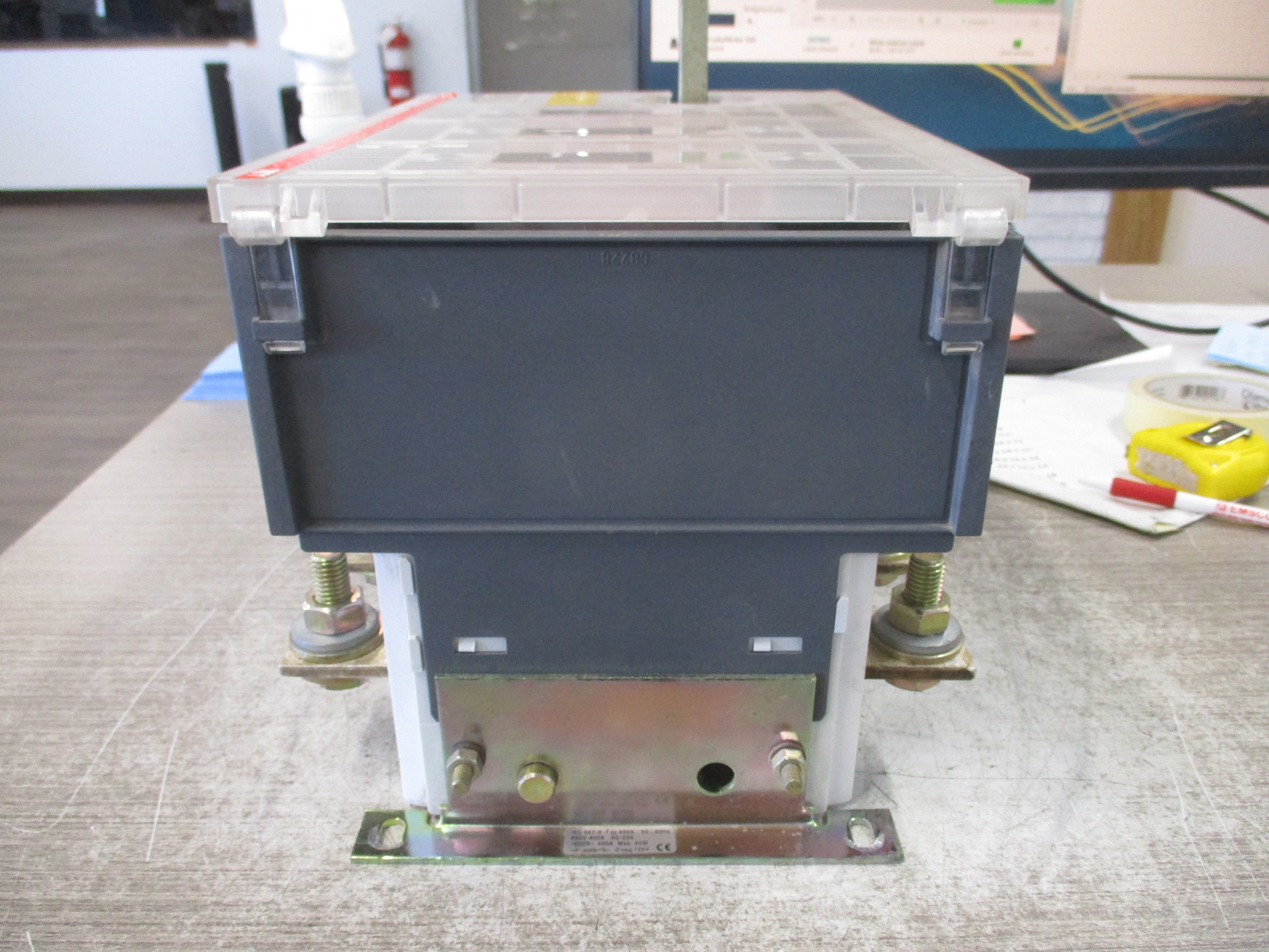 ABB Fusible Disconnect Switch OES400J3 400A 600V 3P (3) 250A Fuses *No Handle*