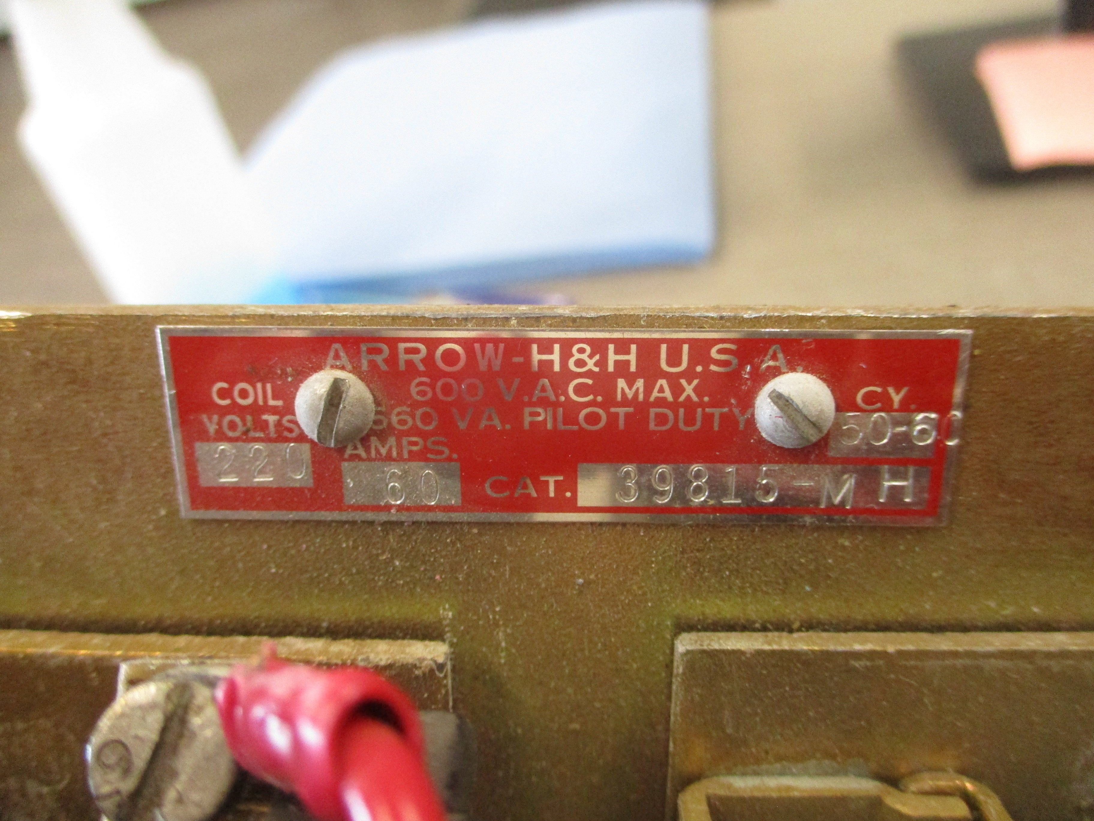 Arrow-H&H Onan Line Transfer Contactor 39815-MH 220V Coil 60A Used
