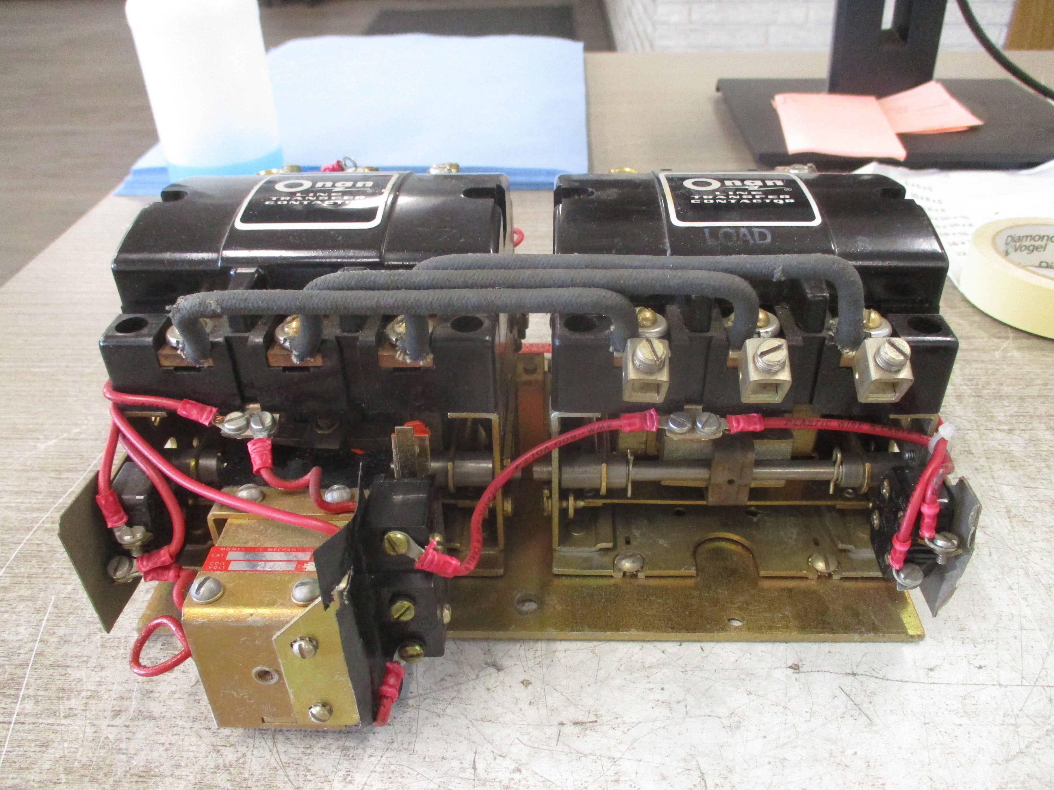 Arrow-H&H Onan Line Transfer Contactor 39815-MH 220V Coil 60A Used