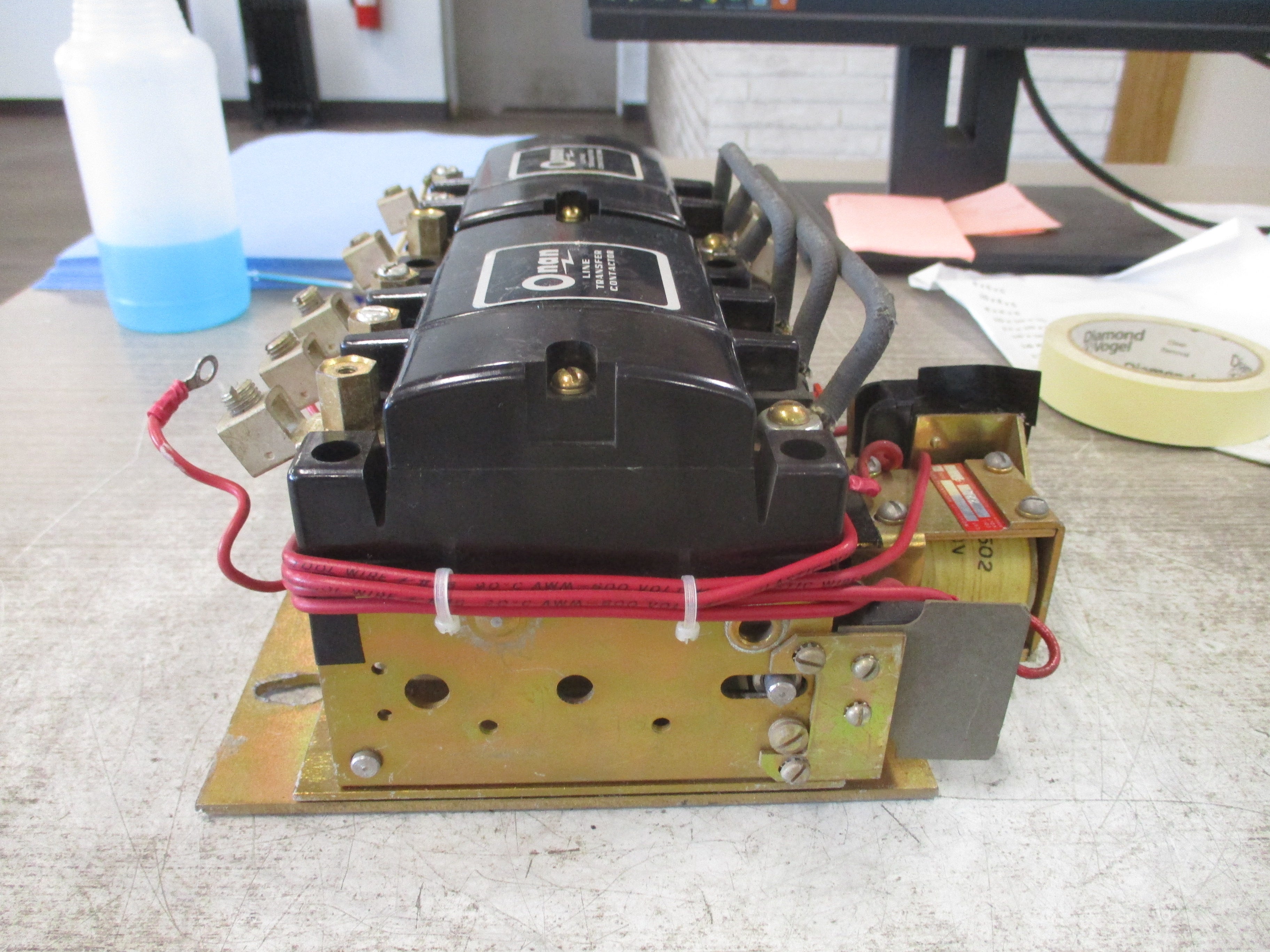 Arrow-H&H Onan Line Transfer Contactor 39815-MH 220V Coil 60A Used