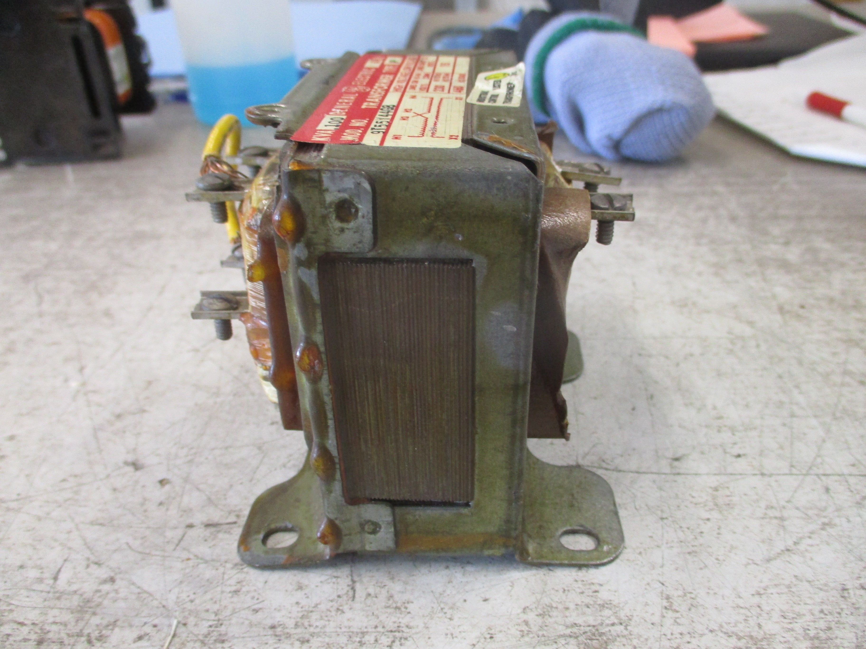 GE Transformer 9T55Y44G8 0.100KVA Pri: 230/460V Sec: 115V 60Hz Used