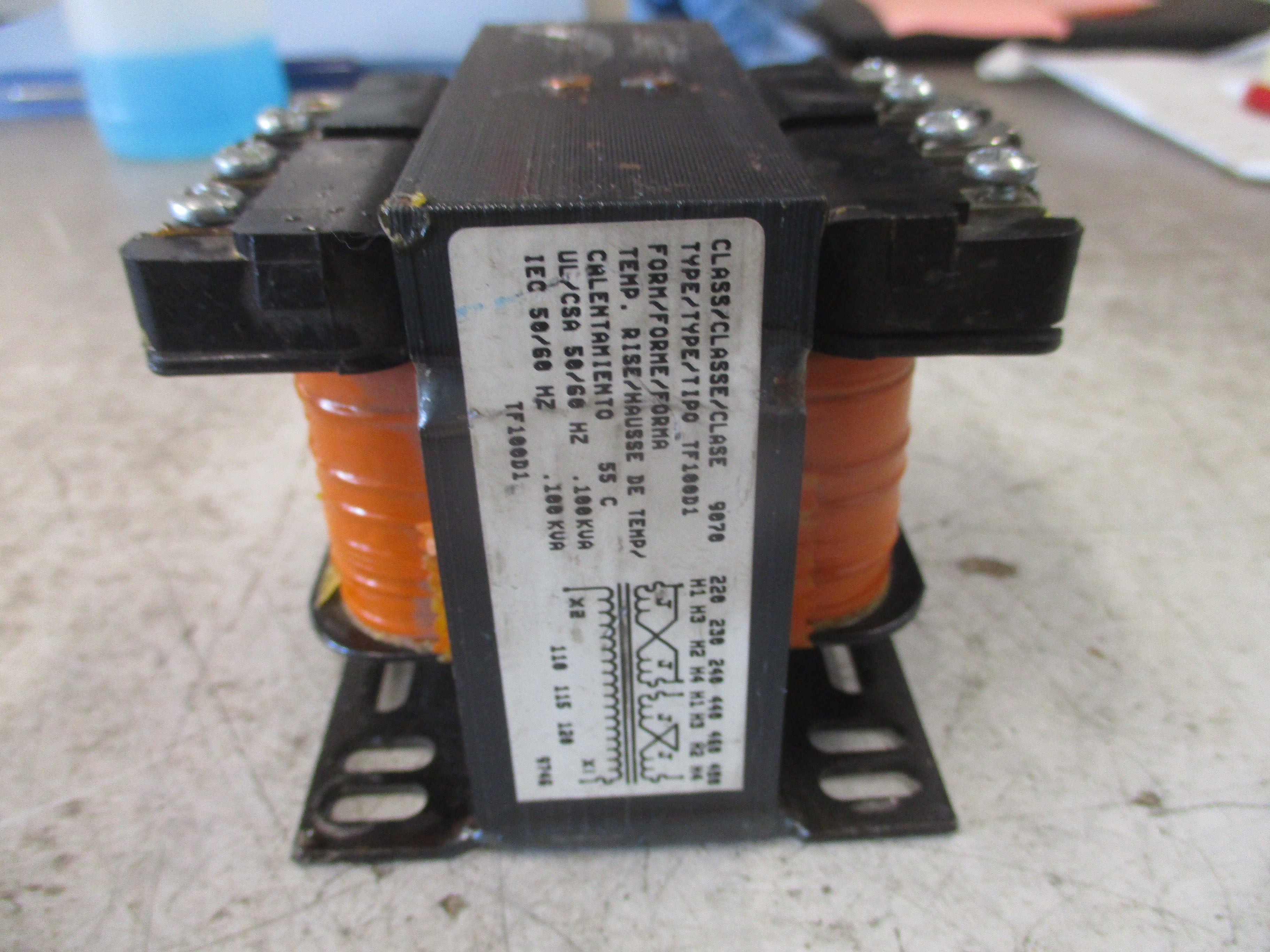 Square D Treansformer TF100D1 0.100KVA Pri: 240/480V Sec: 120V 50/60Hz