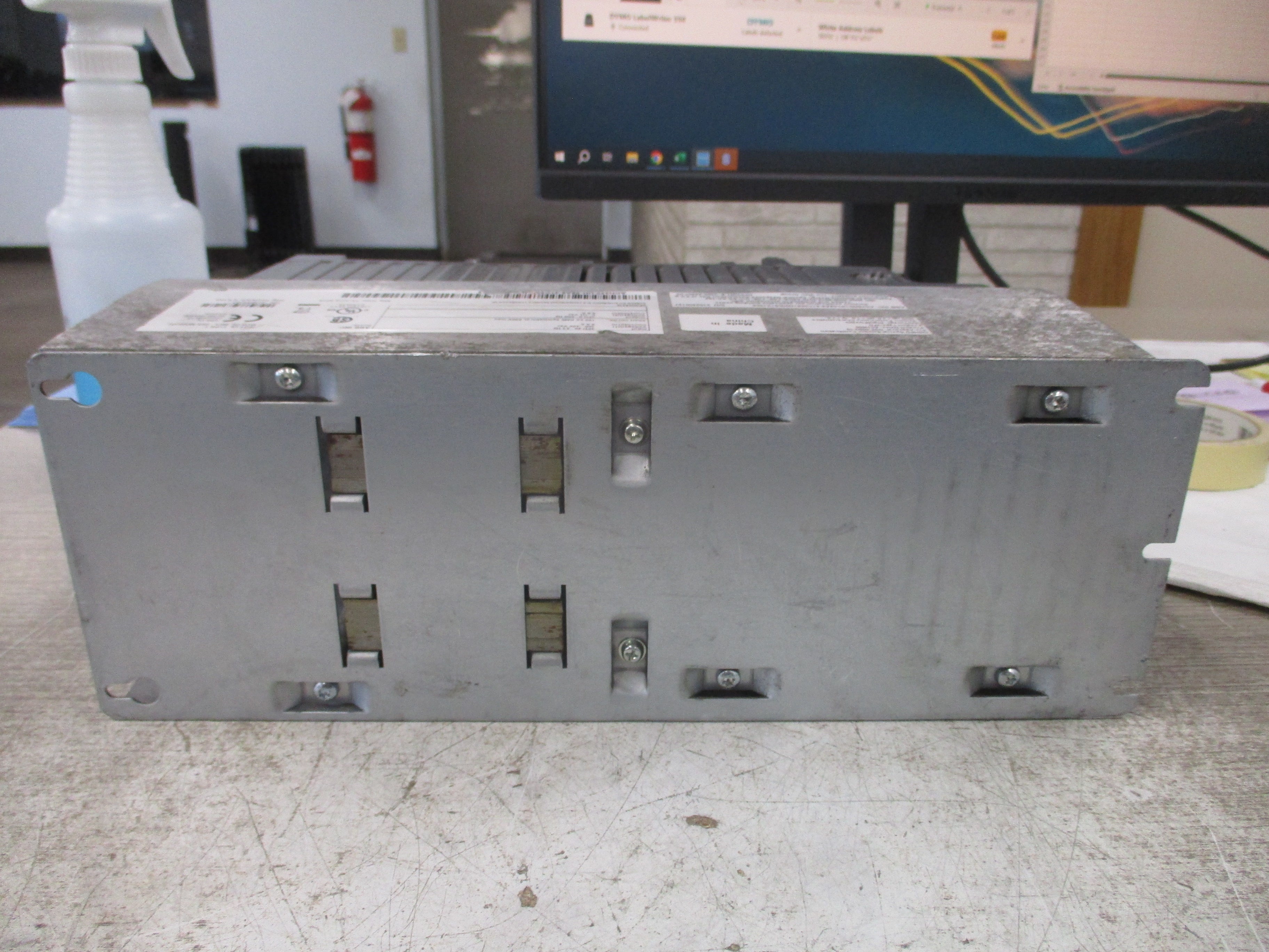 ABB ACH550 AC Drive ACH550-UH-08A8-4 5HP 3Ph Input: 3PH 48-63Hz 380-480VAC 8.8A