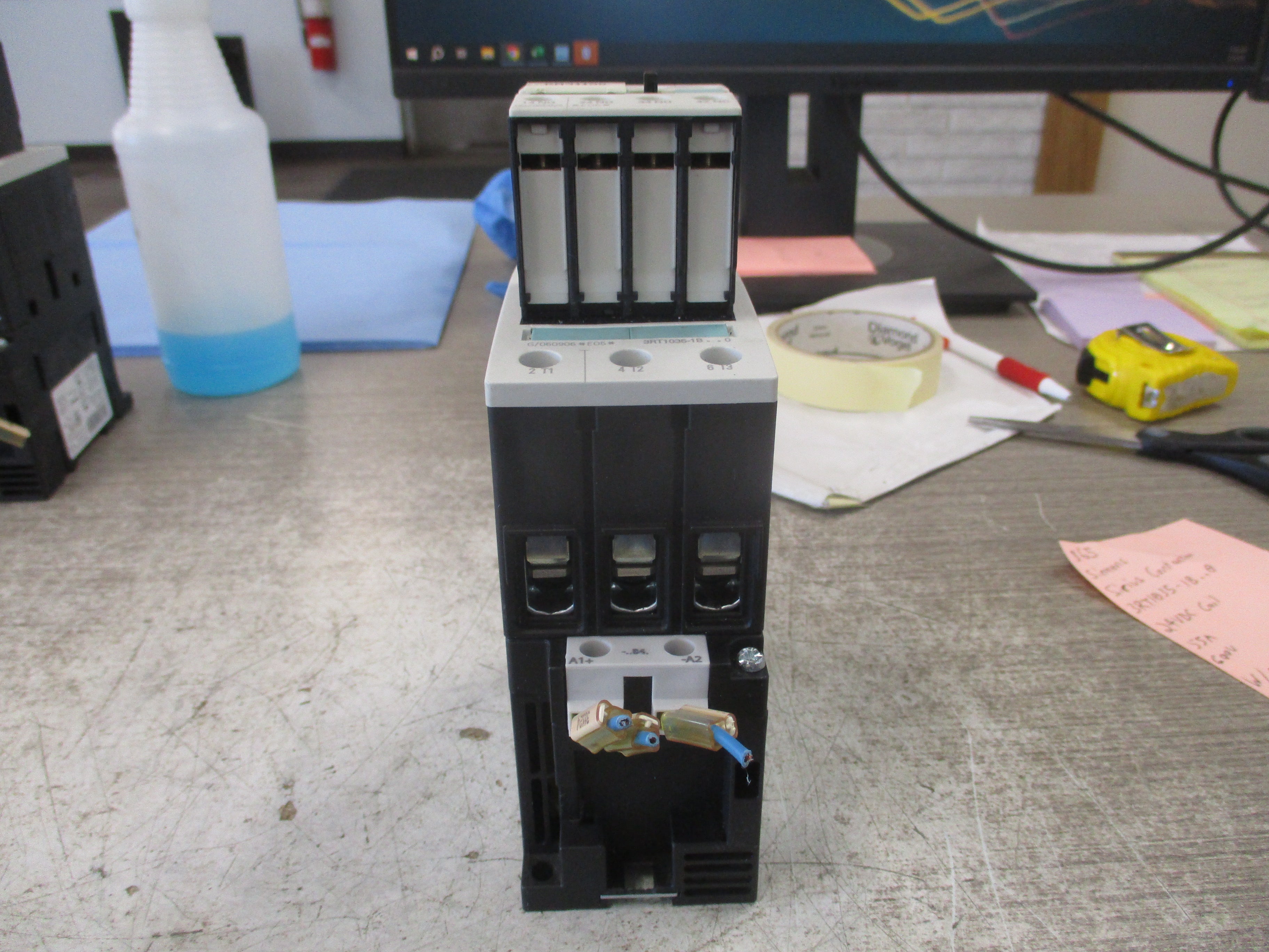 Siemens Sirius Contactor 3RT1035-1B..0 24VDC Coil 55A 600V W/Aux Contact Block