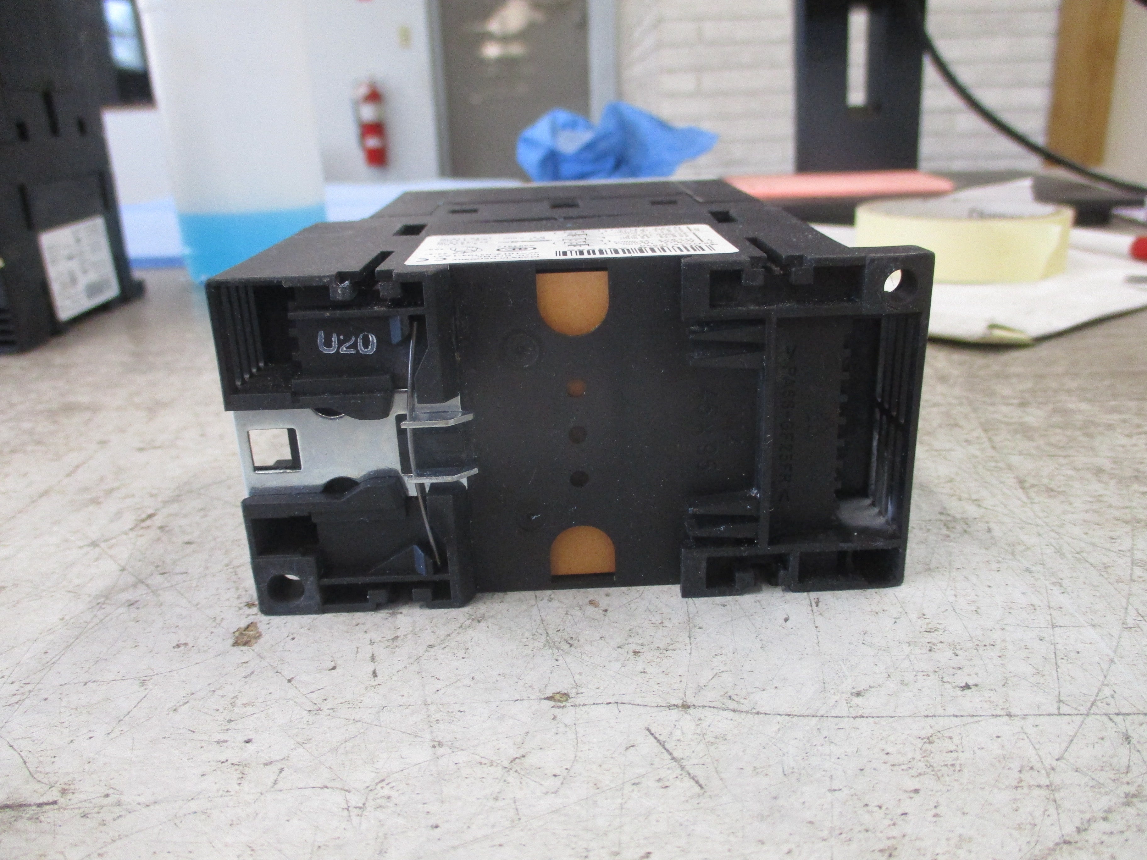 Siemens Sirius Contactor 3RT1035-1B..0 24VDC Coil 55A 600V W/Aux Contact Block