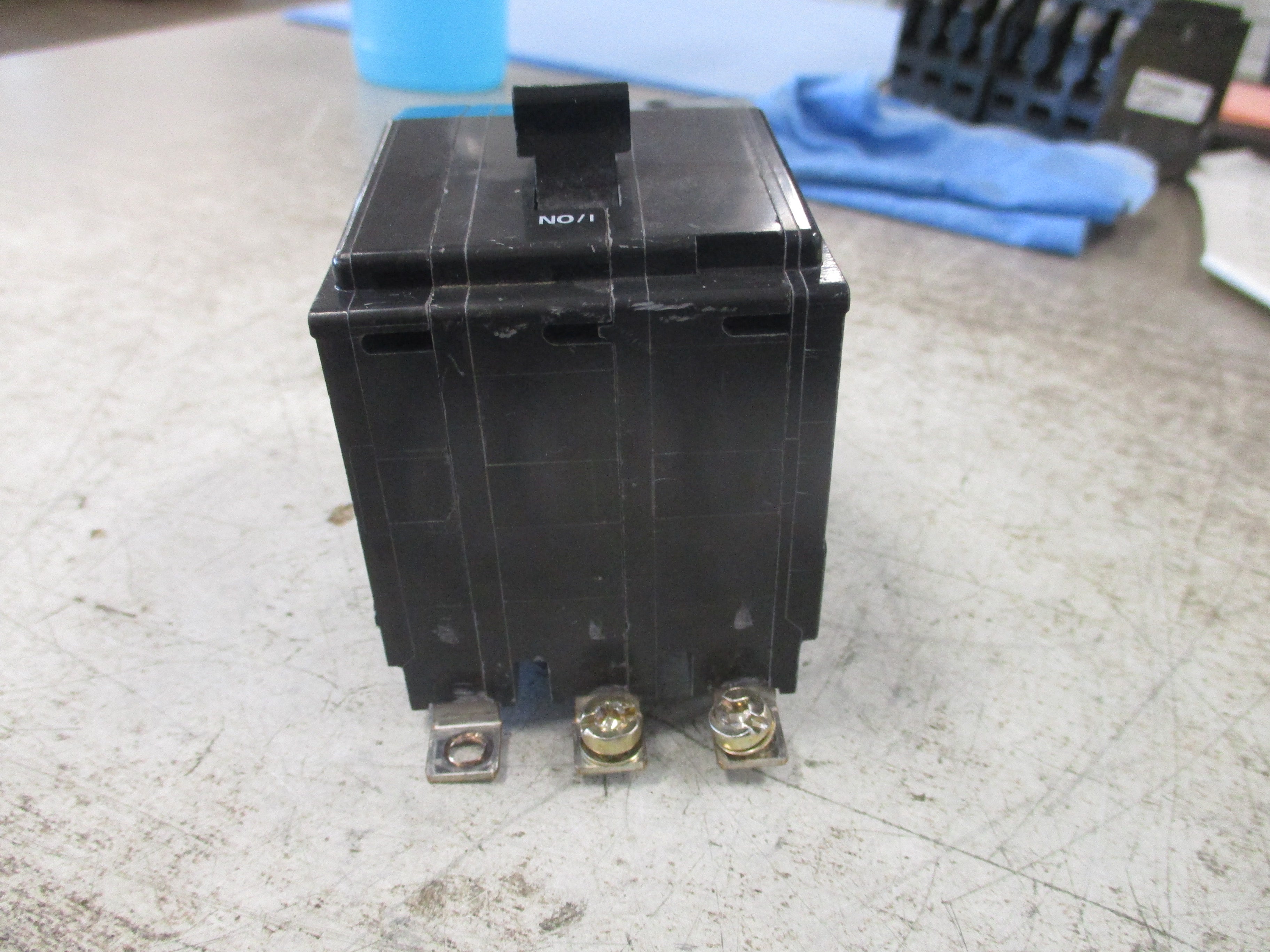 Square D Bolt-On Circuit Breaker QOB330 240V 30A 3P *(2) Screws* Used