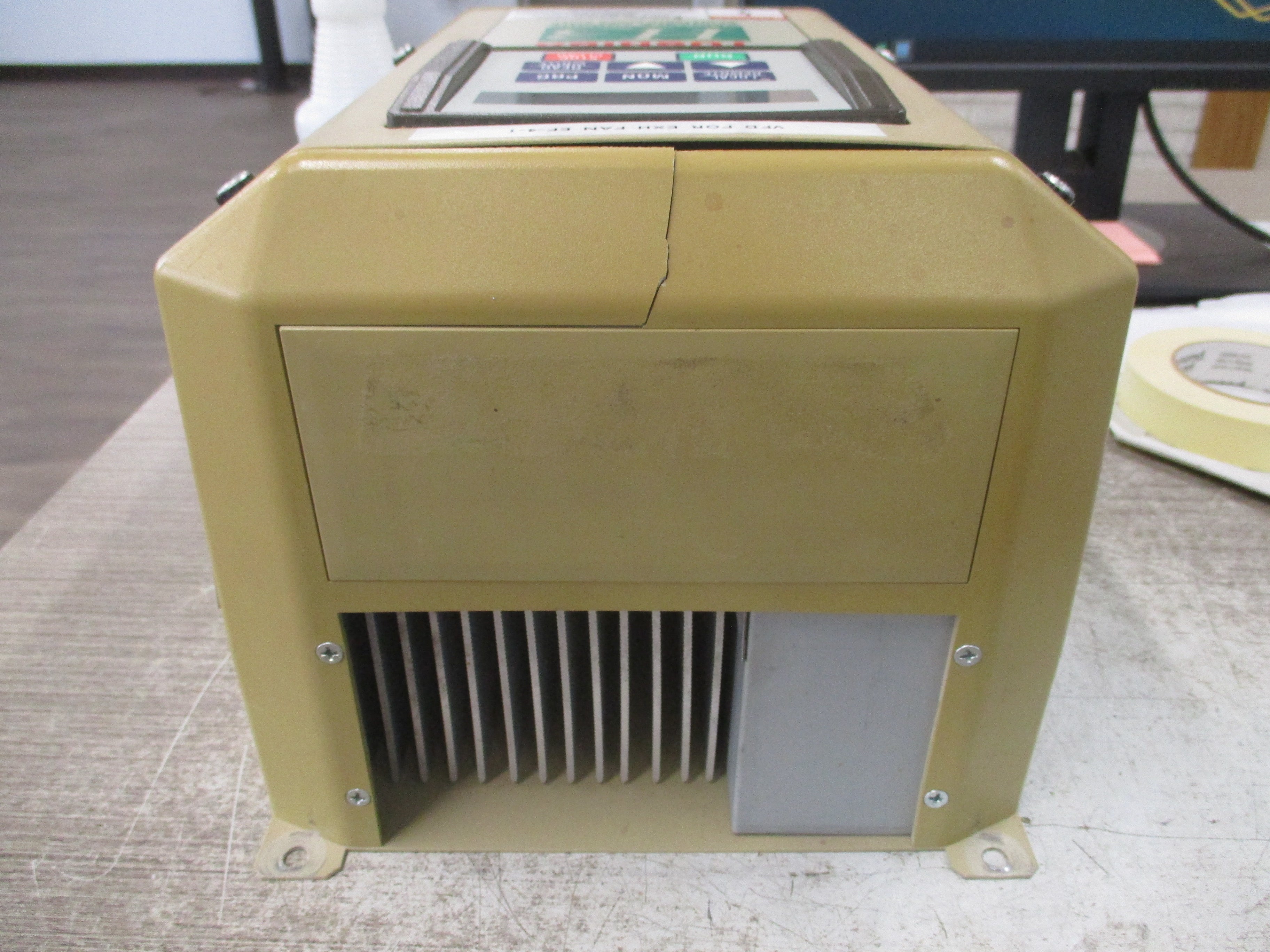 Toshiba H3 AC Drive VT130H3U4080 7.5HP 3Ph Input: 460V 12A 3p 50/60Hz