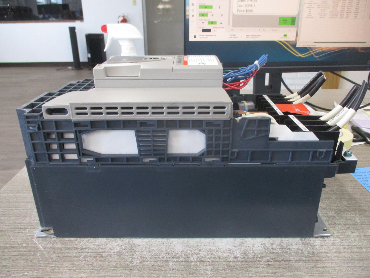 Telemecanique Altivar 61 AC Drive ATV61HD18N4 25HP 3Ph Input: 460-480V 50/60Hz