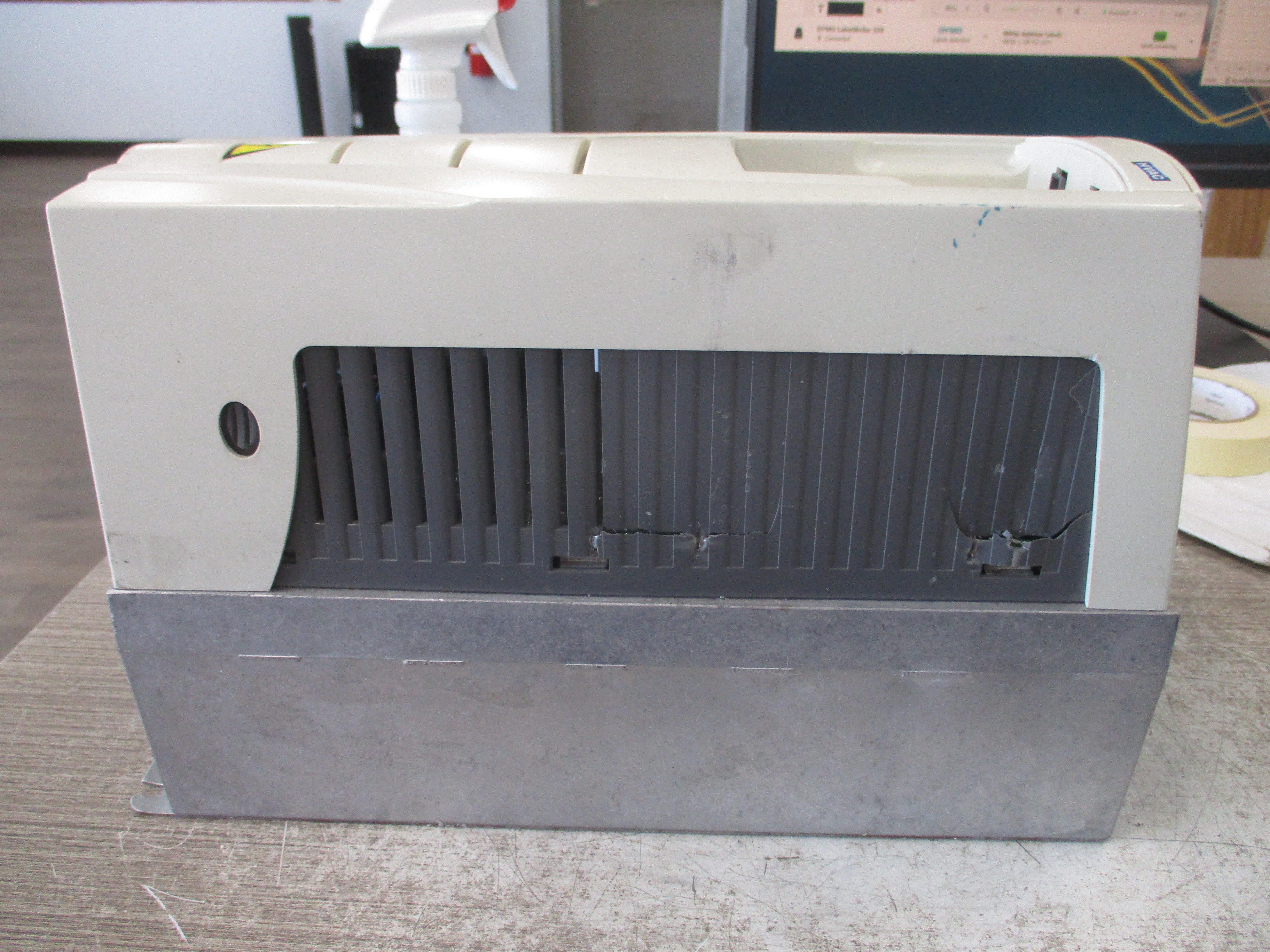 ABB ACX550 AC Drive ACX550-U0-03A3-4+P901 1.5HP 3Ph Input: 380-480V 3.3A