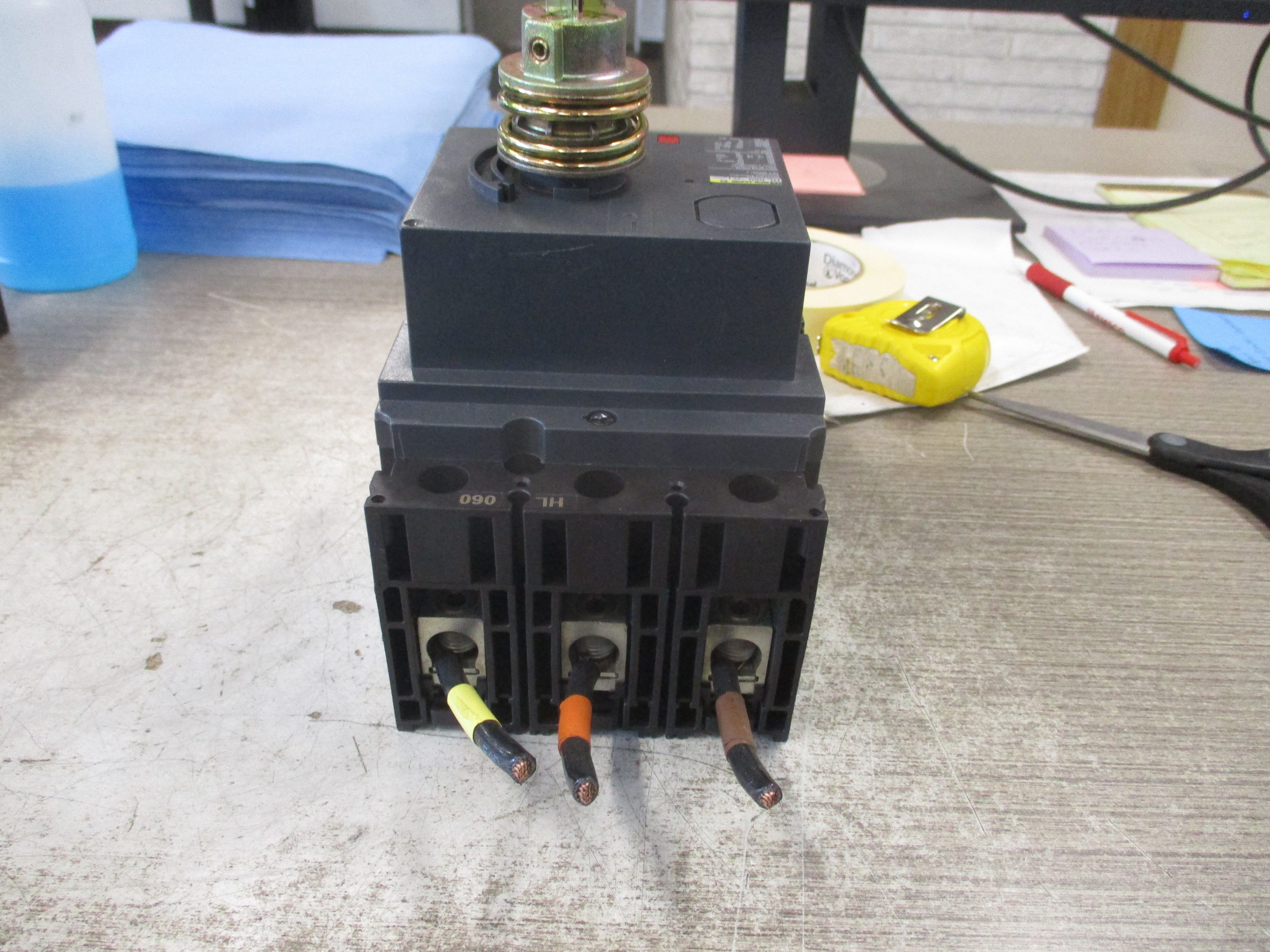 Square D HL 060 Breaker Disconnect HLL36060LV 60A 600V 3P Used