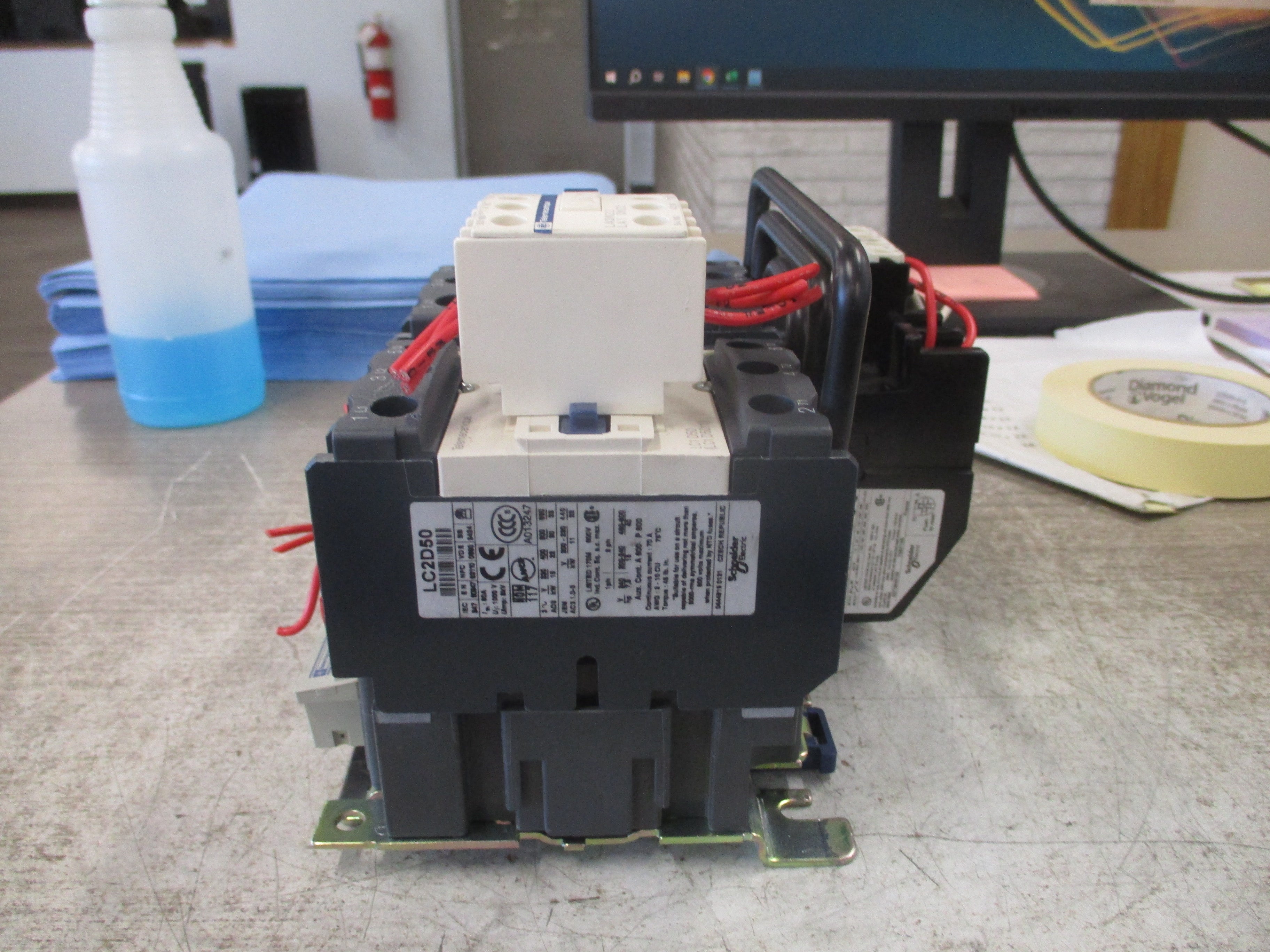 Telemecanique Reversing Starter LC2D50/D3557 Trip: 37-50A 120V Coil