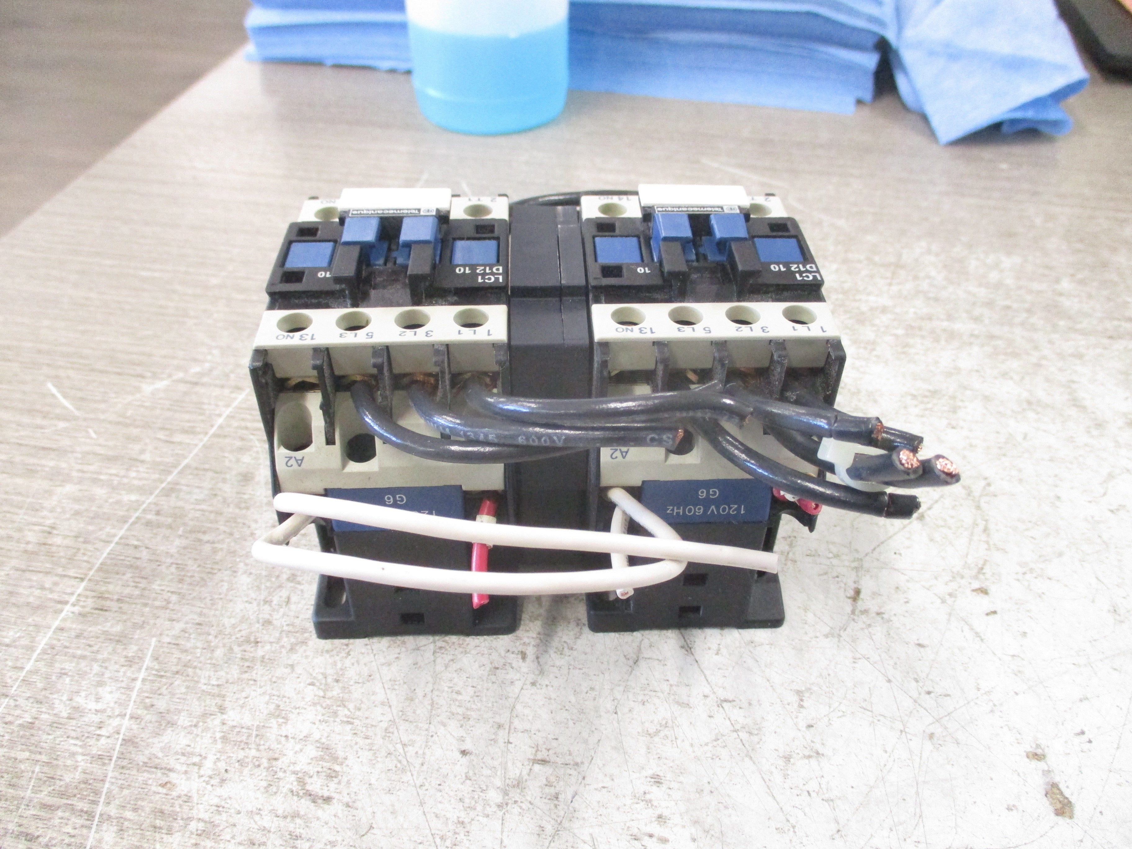 Telemecanique Reversing Contactor LC1 D1210 120V Coil 25A 600V Used