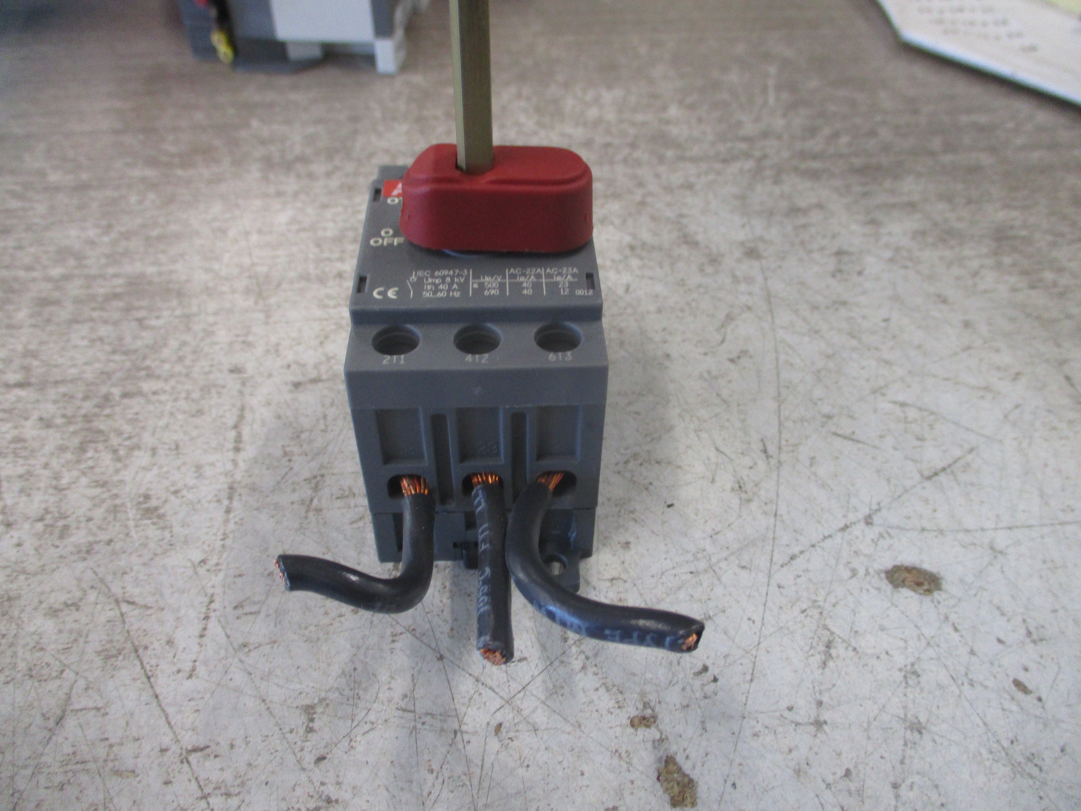 ABB Disconnect Switch OT32E3 40A 600V 3P Used