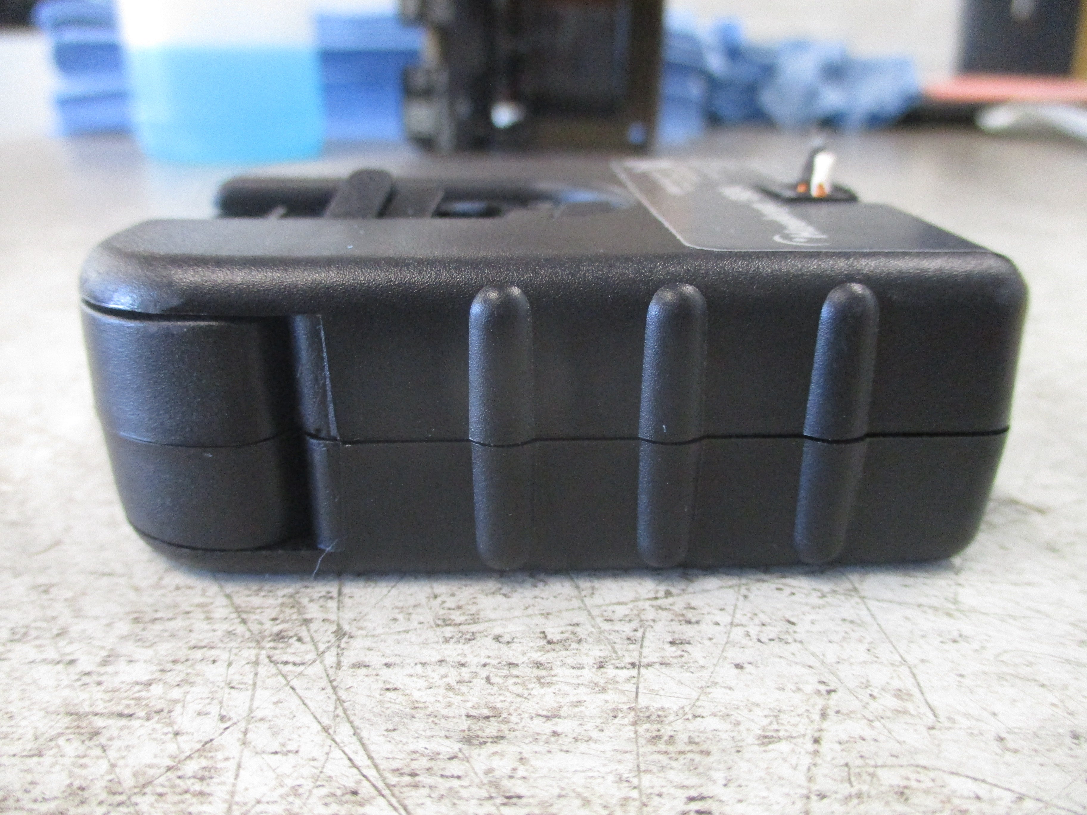 Veris Hawkeye 904 Self-Calibrating Current Sensor H904 Sensed: 3.5-135A Used