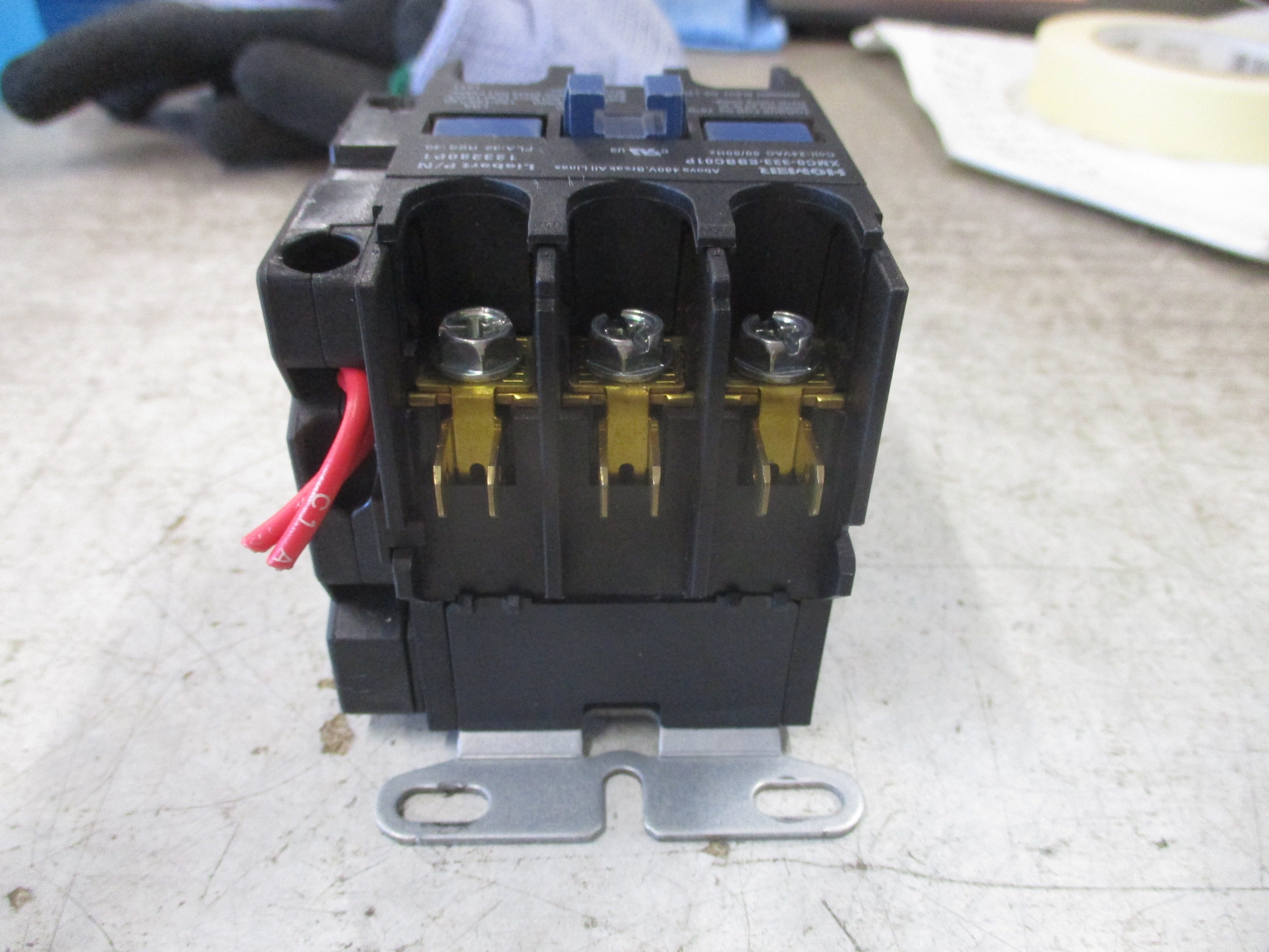 Liebert Contactor 123280P1 24V Coil 32A 600V Used