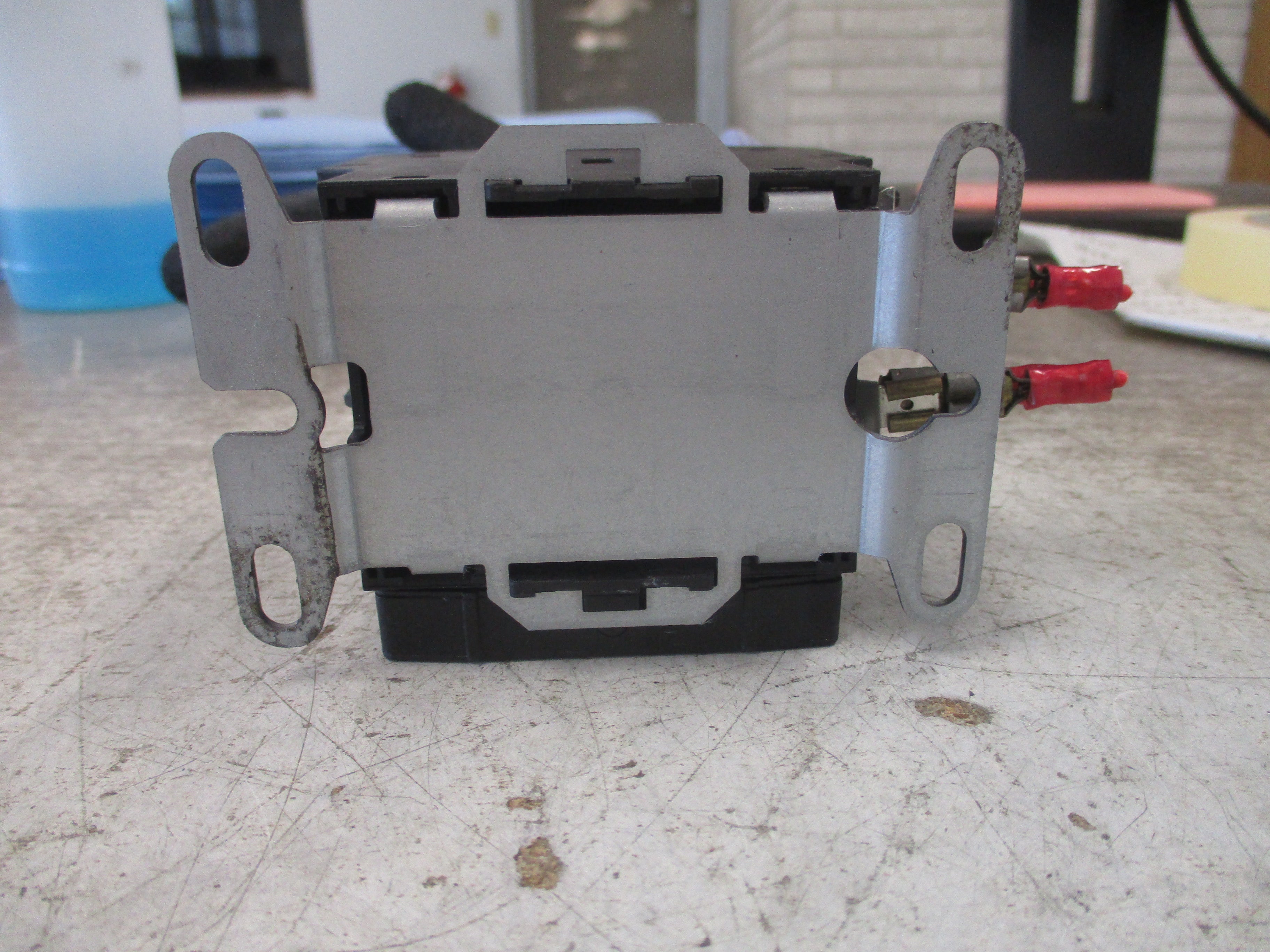 Liebert Contactor 123280P1 24V Coil 32A 600V Used