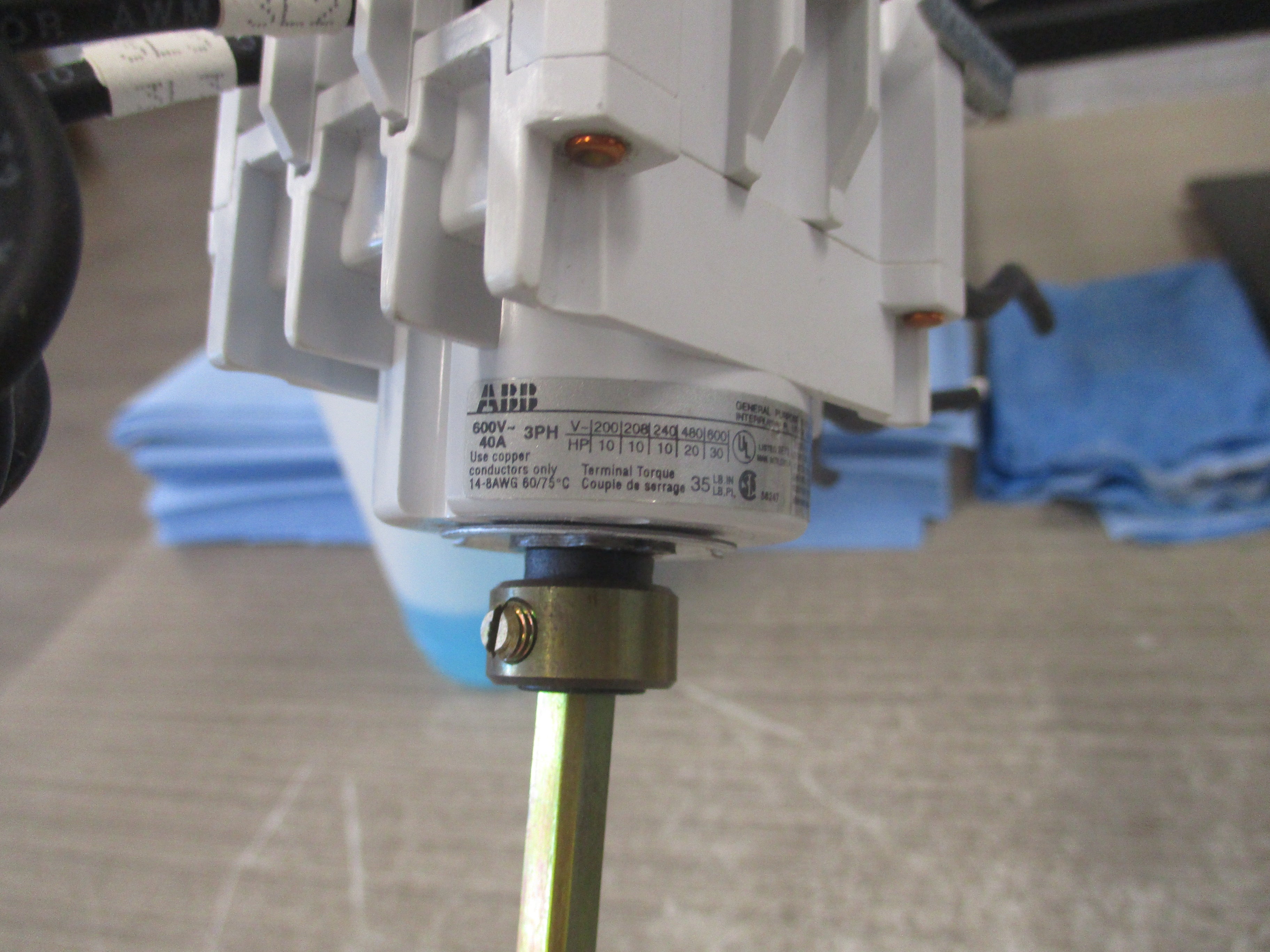 ABB Disconnect Switch OETL NF30 40A 600V 3P Used