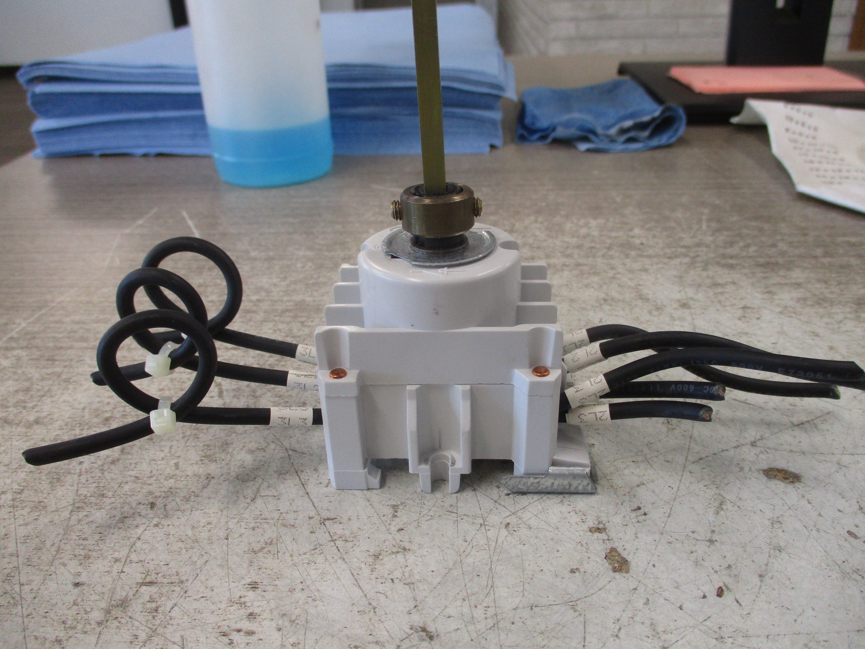 ABB Disconnect Switch OETL NF30 40A 600V 3P Used