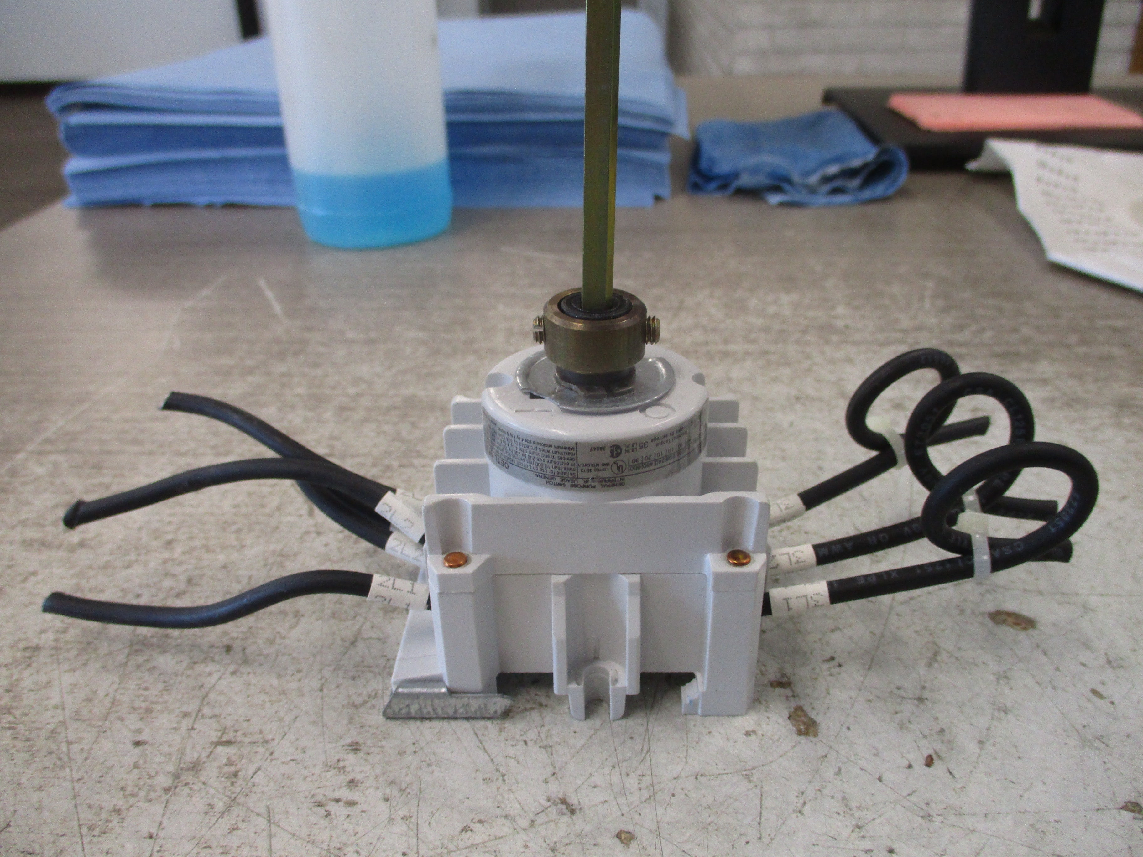 ABB Disconnect Switch OETL NF30 40A 600V 3P Used