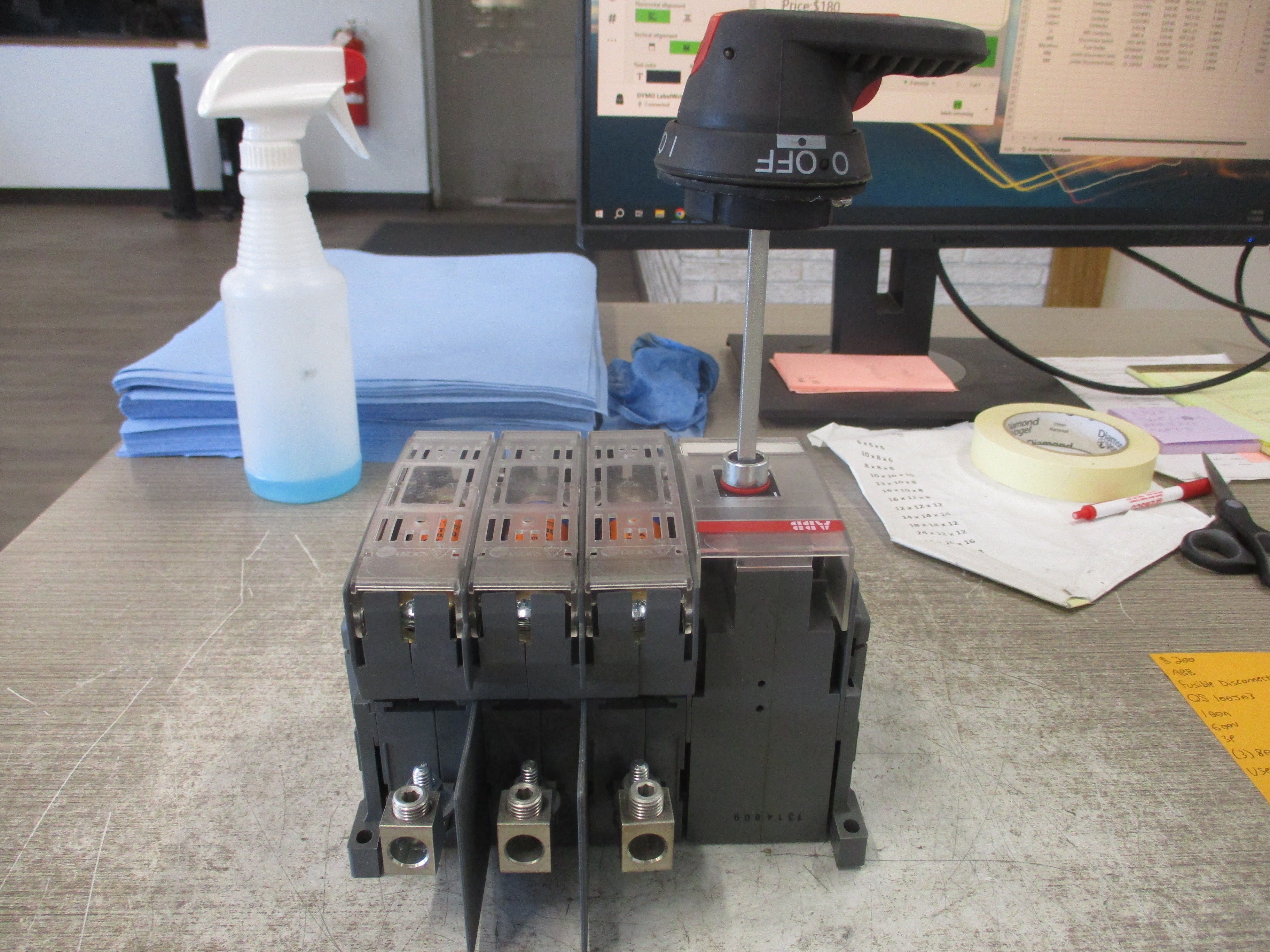 ABB Fusible Disconnect Switch OS 100J03 100A 600V 3P (3) 80A Fuses