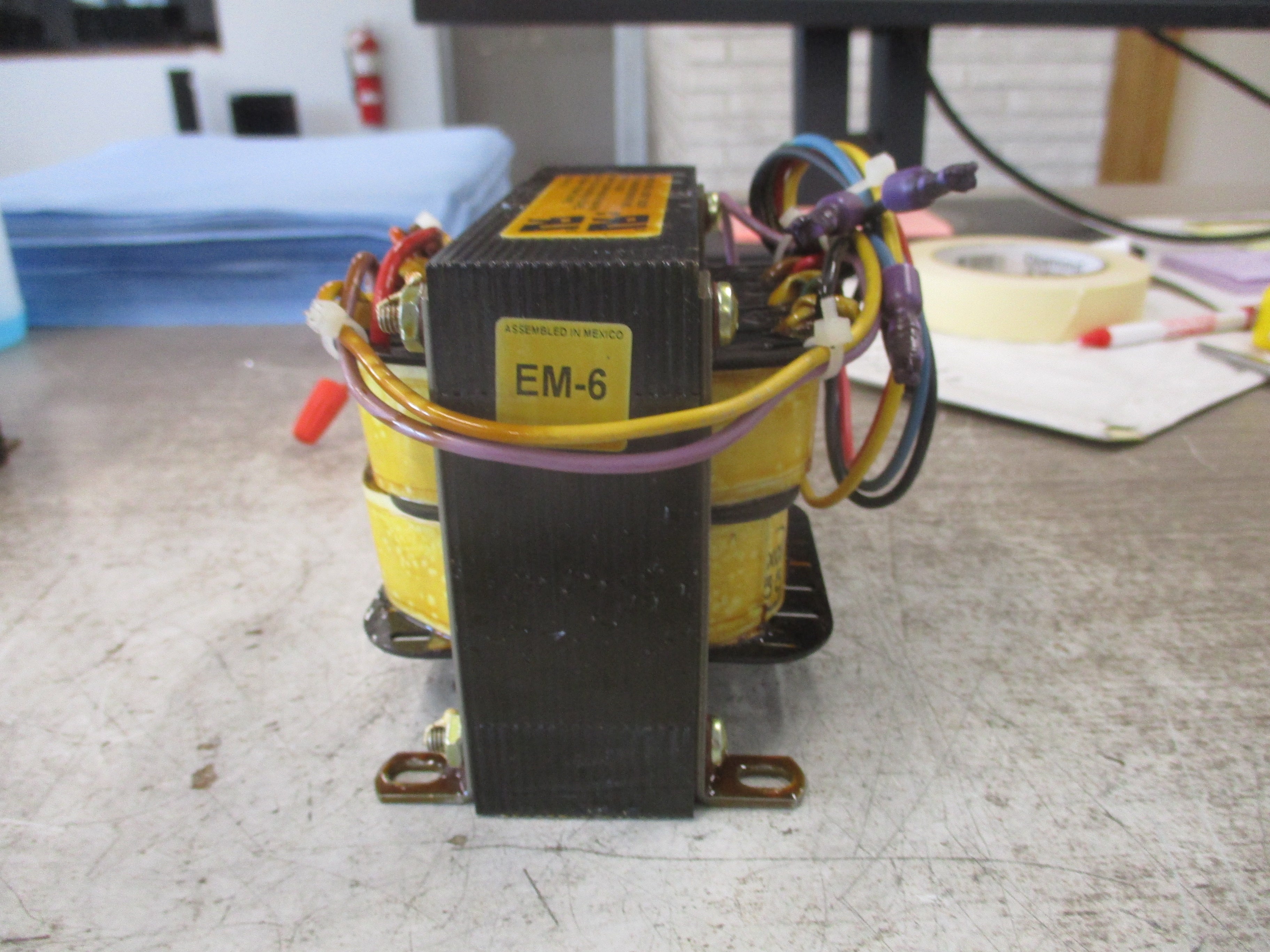 Liebert Transformer 136202P1 300VA Pri: 480/600V Sec: 24V 60Hz Used