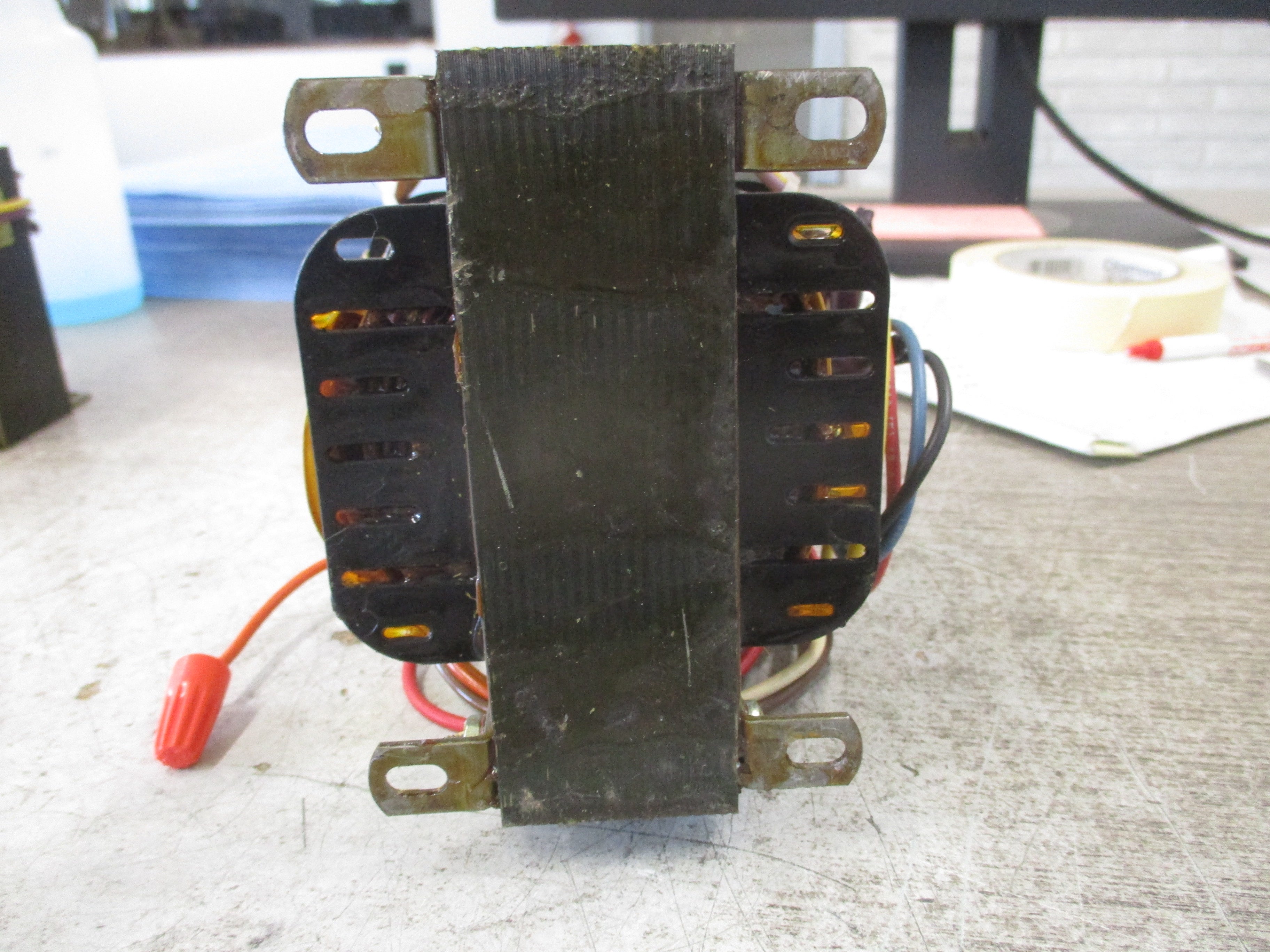 Liebert Transformer 136202P1 300VA Pri: 480/600V Sec: 24V 60Hz Used