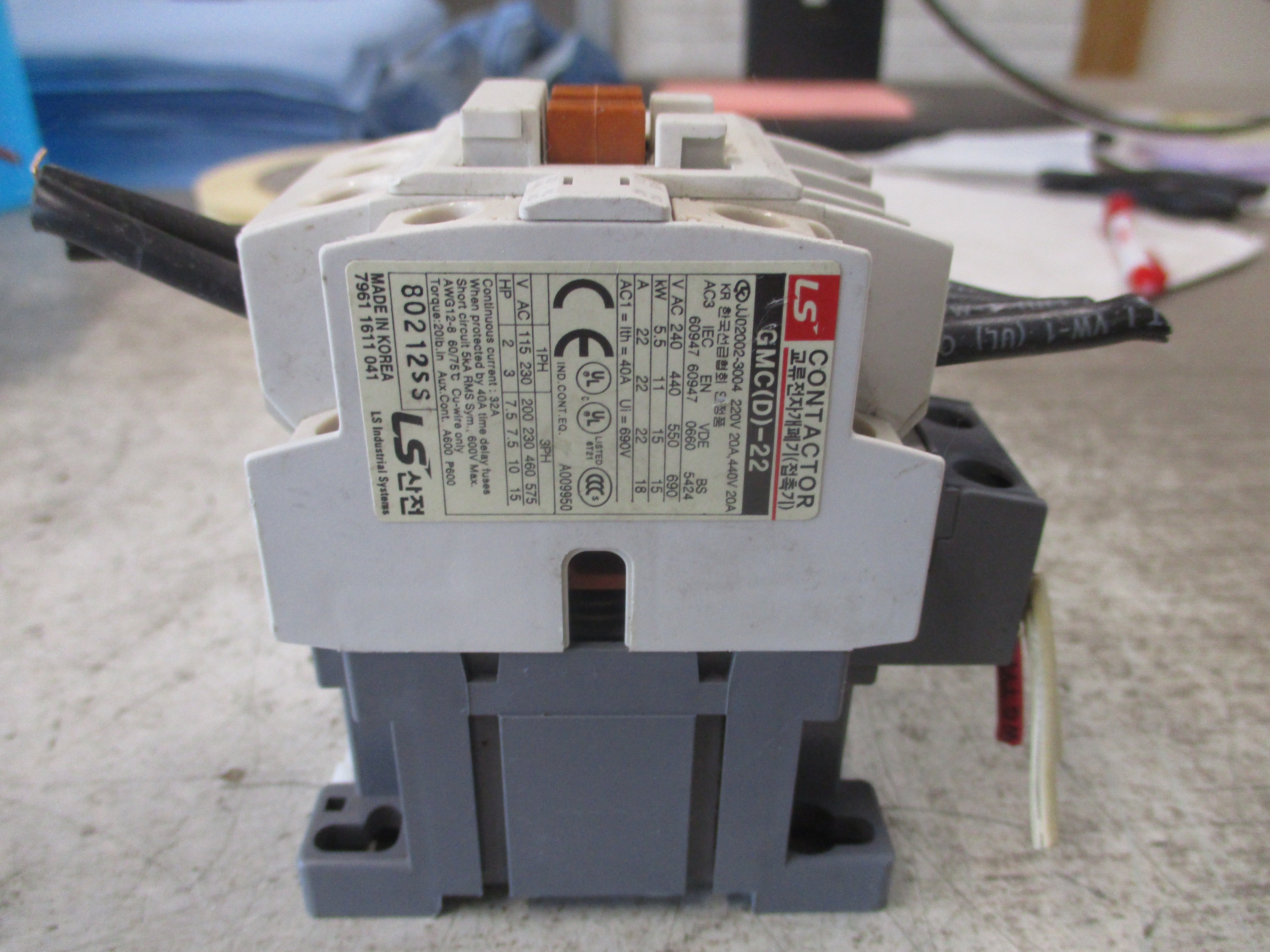 LS MEC Contactor GMC-22 120V Coil 32A 600V Used
