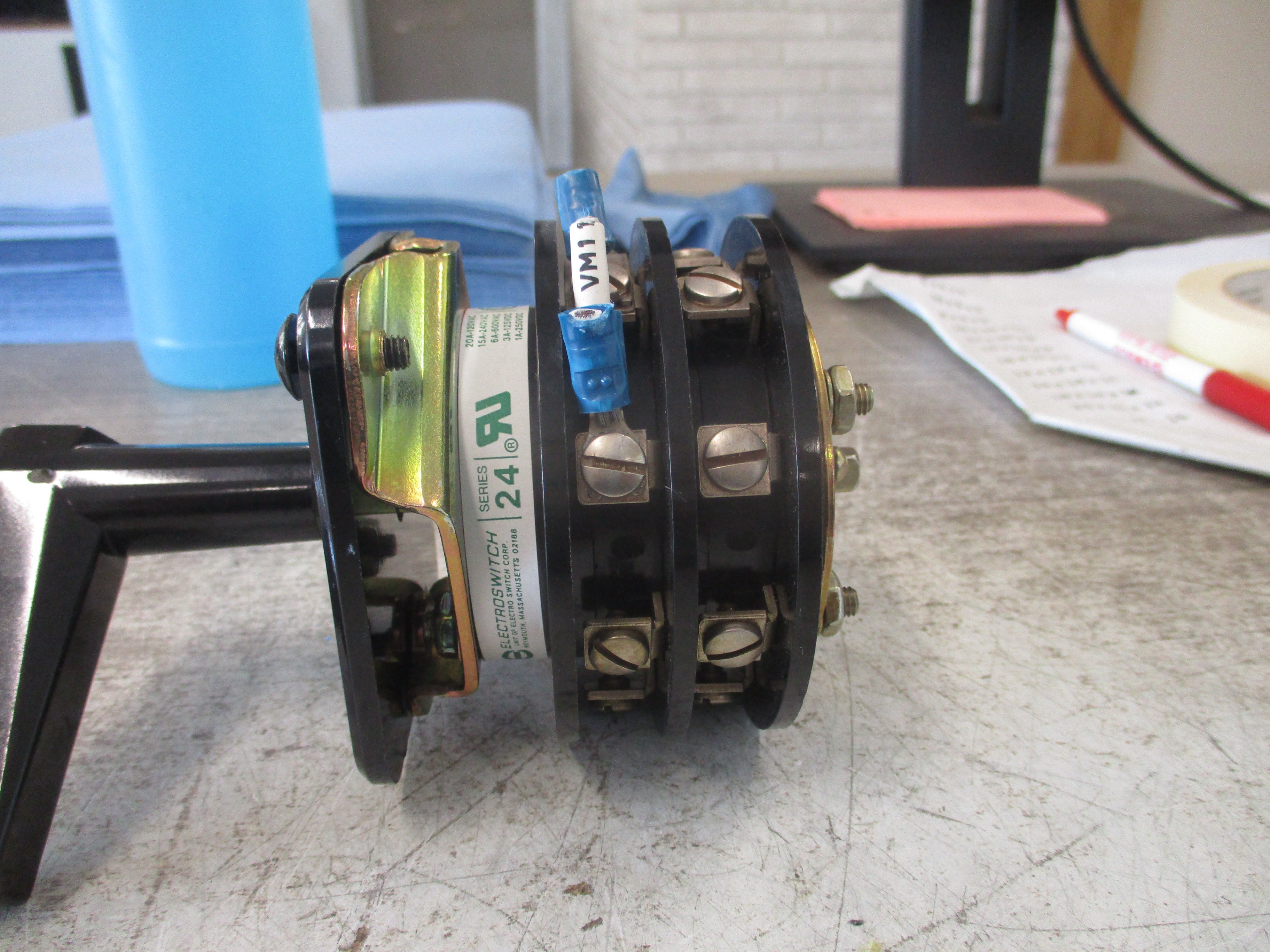 Electroswitch Series 24 Frequency Meter Rotary Switch 24202B Used