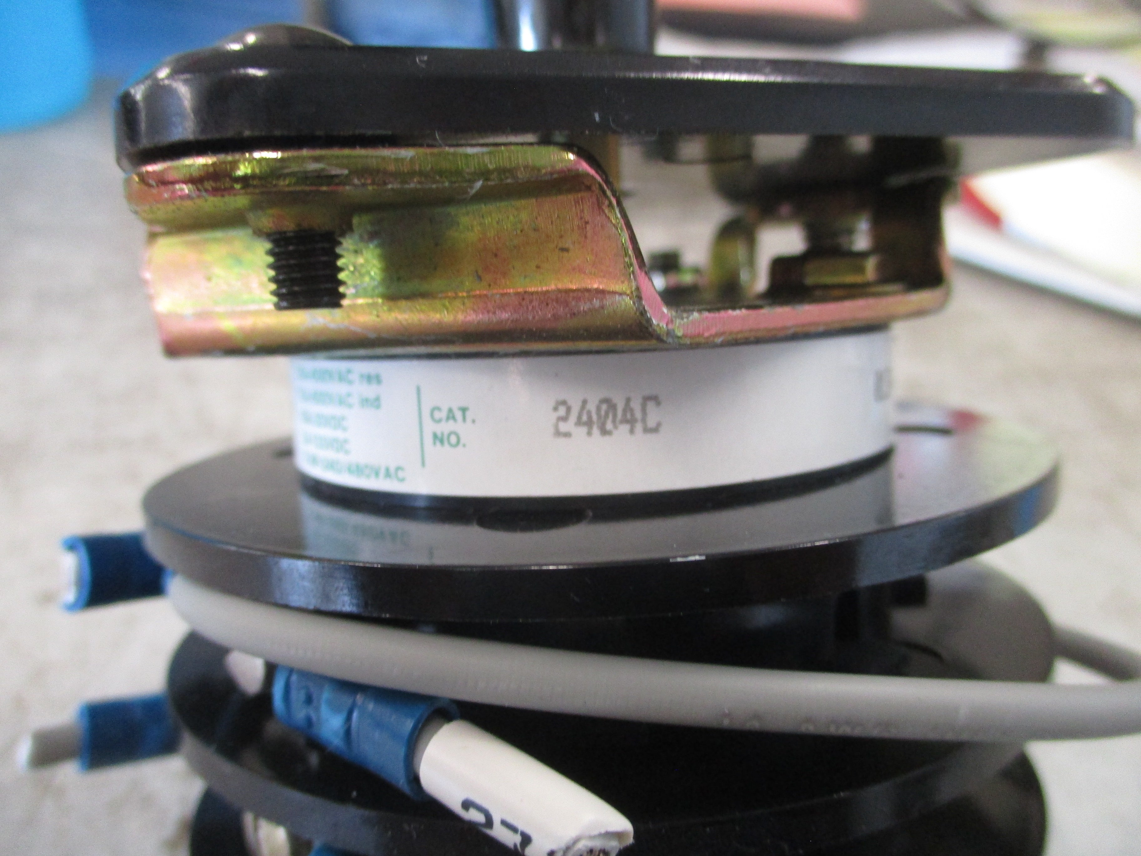 Electroswitch Series 24 Voltmeter Rotary Switch 2404C Used