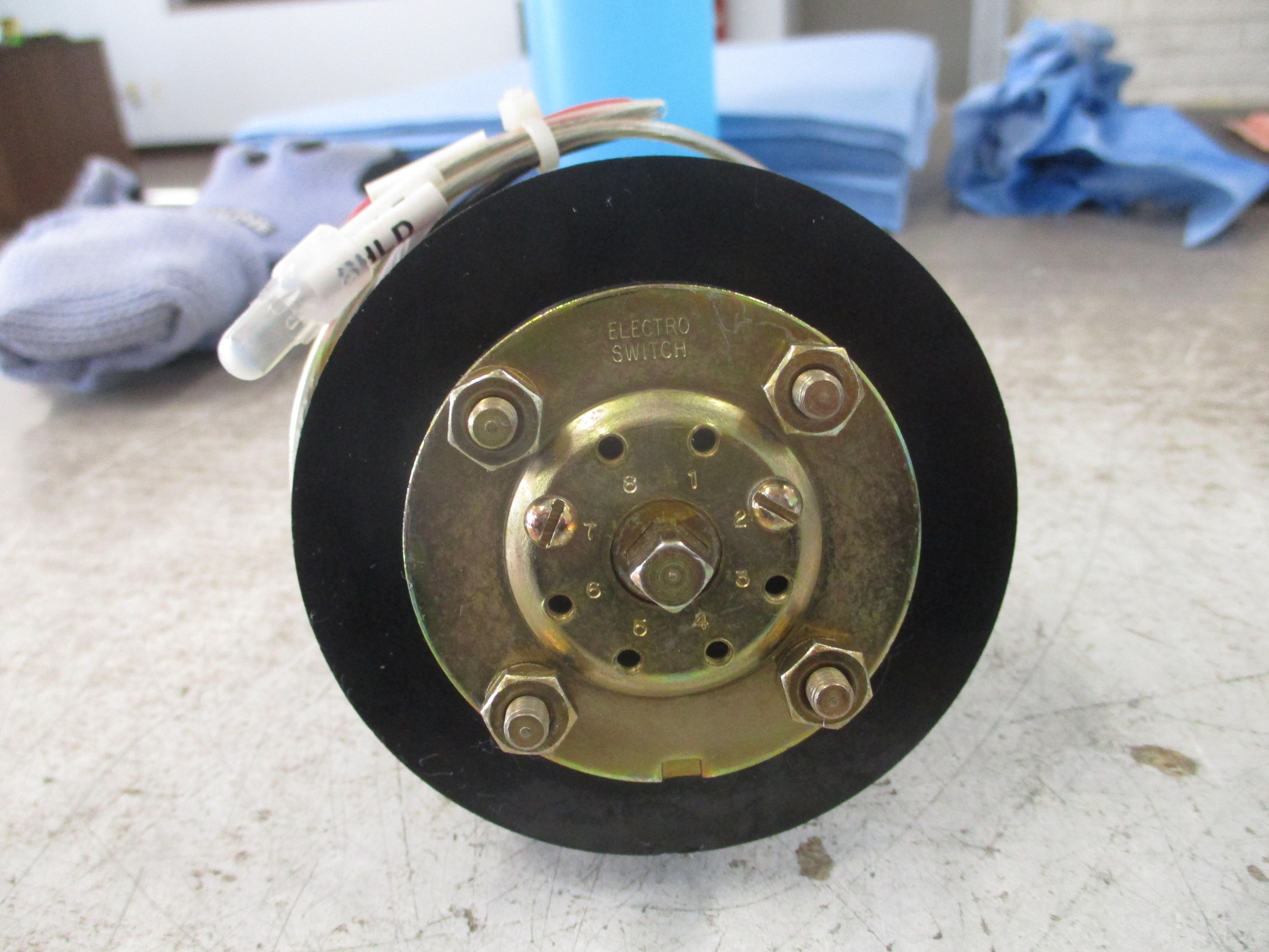 Electroswitch Series 24 Watt Var Select Rotary Switch 2407C Used