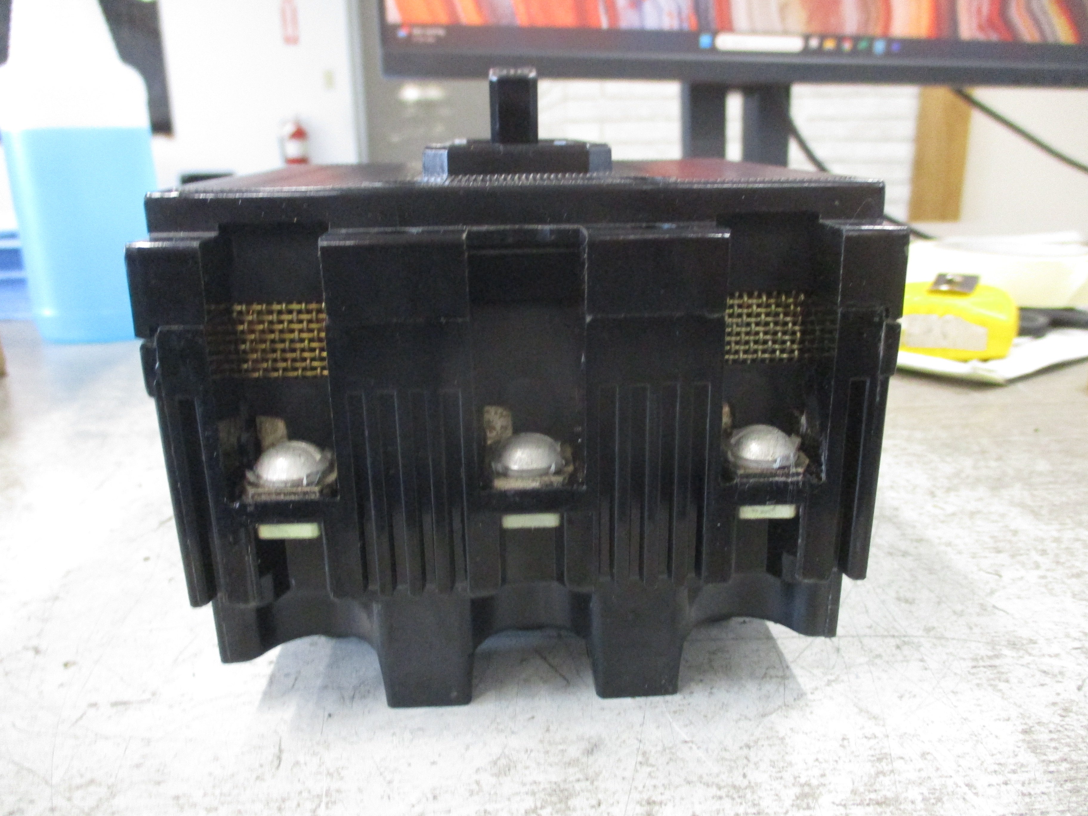 ITE Circuit Breaker EH3-B020 20A 480V 3P New Surplus