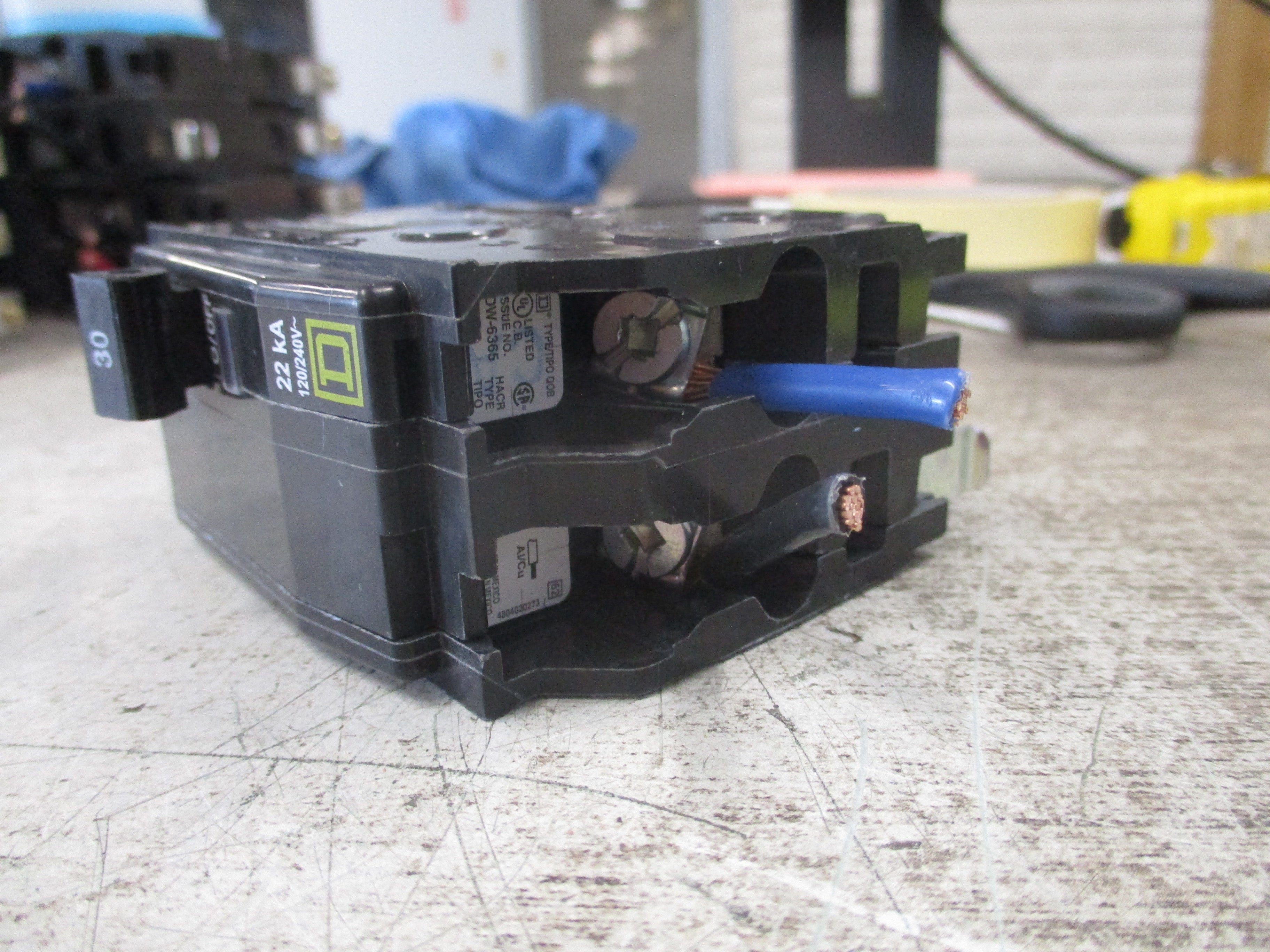 Square D Bolt-On Circuit Breaker QOB230VH 30A 120/240V 2P 22kA Used