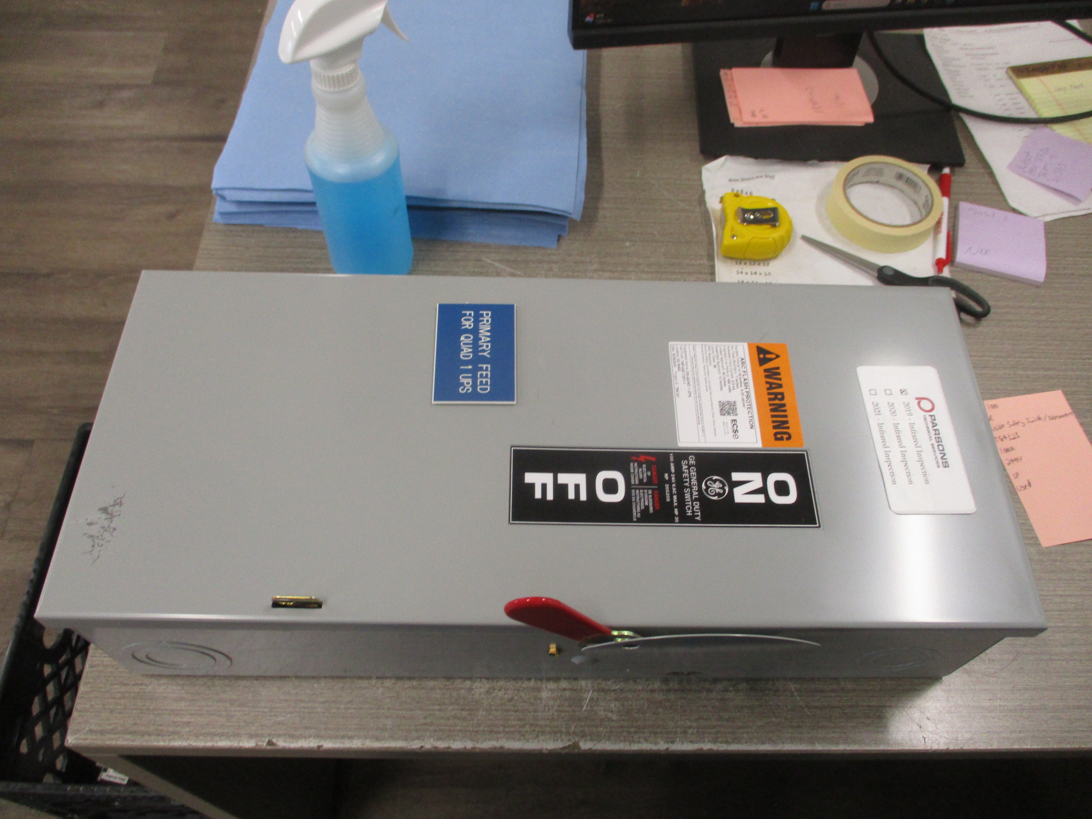 GE Fusible Safety Switch/Disconnect TG4323 100A 240V 3P Used