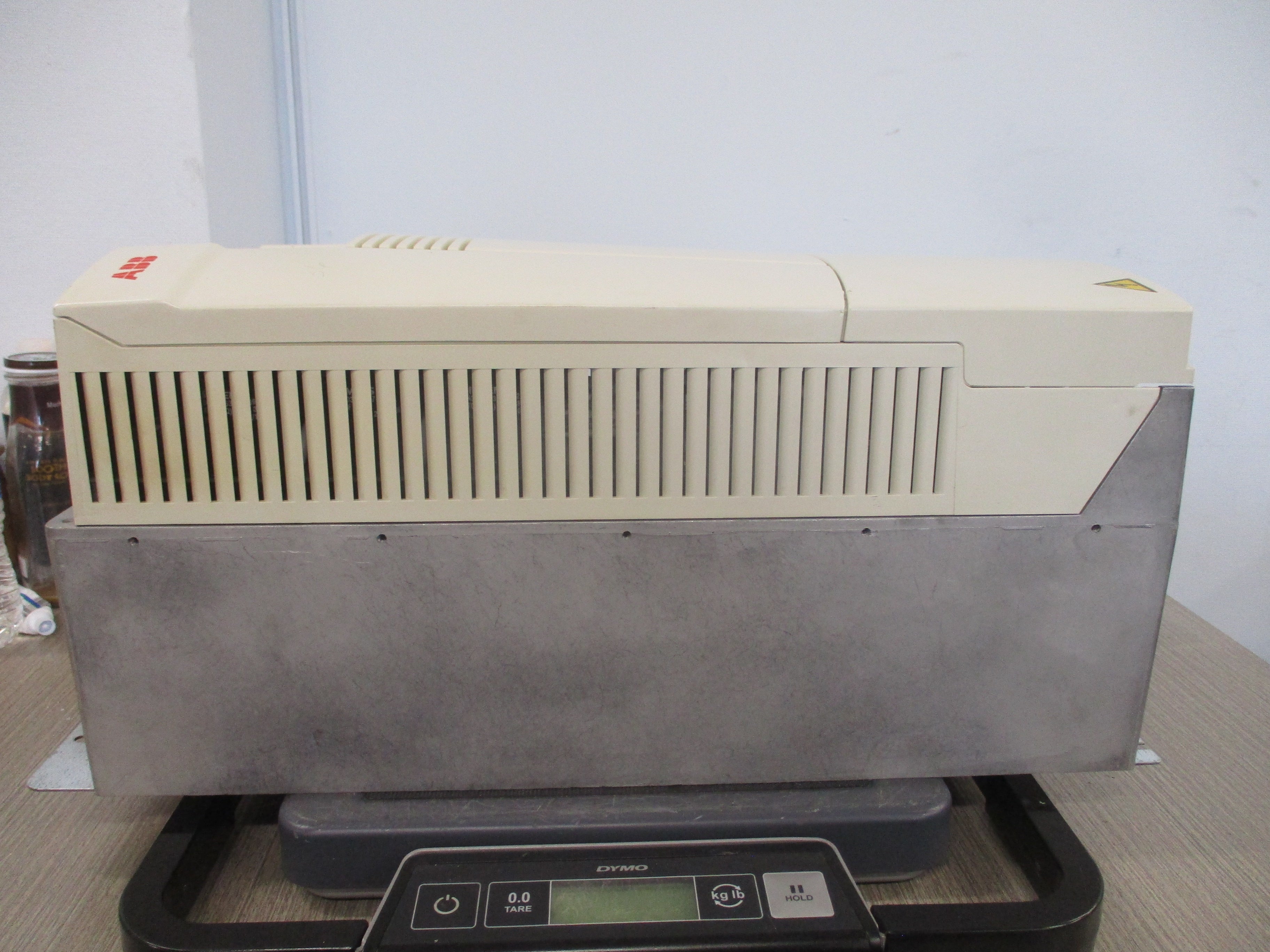 ABB AC Drive ACH401602032 25 HP 3Ph *No Keypad* *Broken Cover Clips* Used