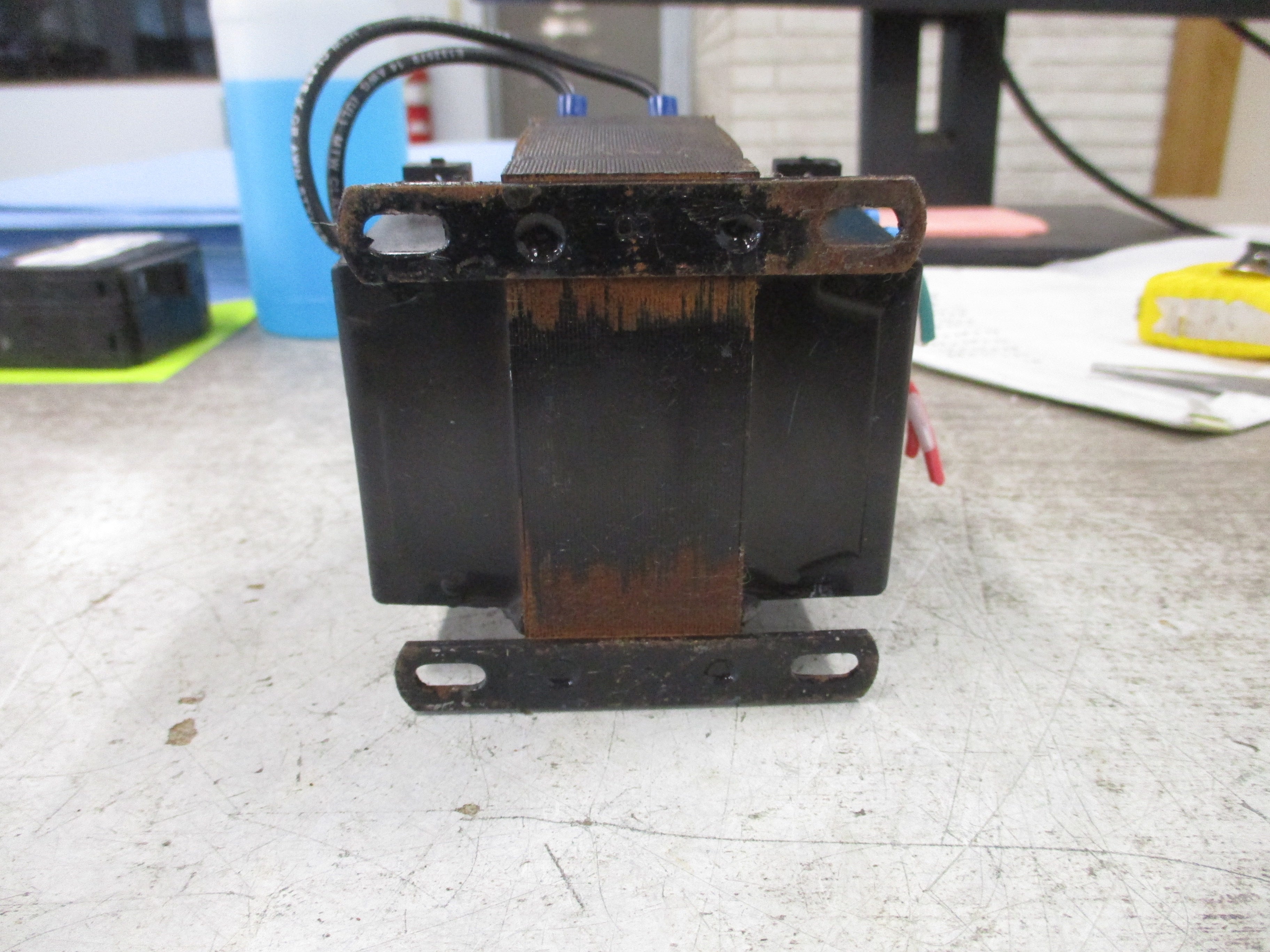 Cutler-Hammer Control Transformer C0100E2AFB 100VA Pri: 240/480V Sec: 120V