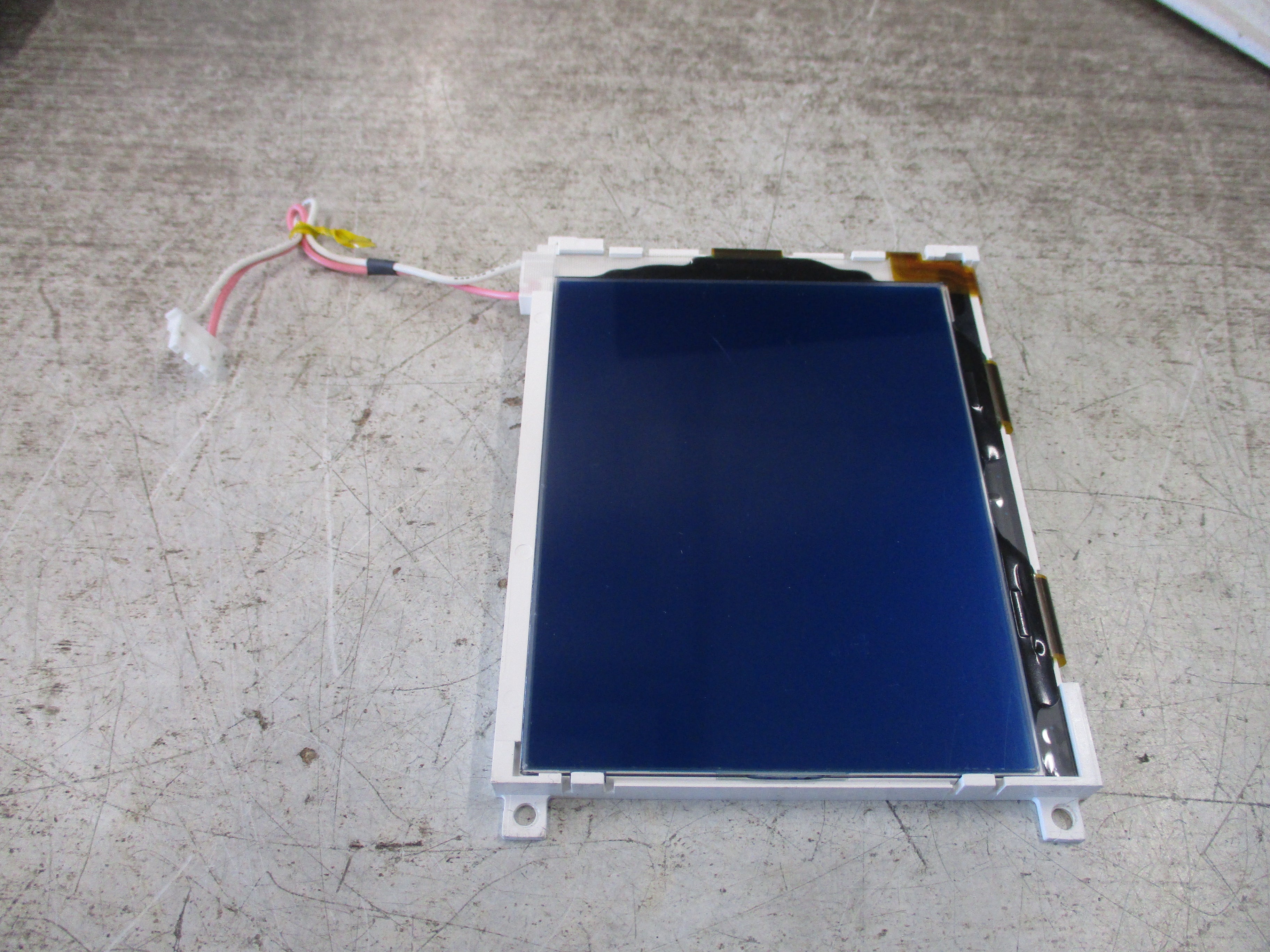 Kyocera LCD Display Module F-51477GNB-FW-AJN 320x240 *(1) Broken Mount* Used