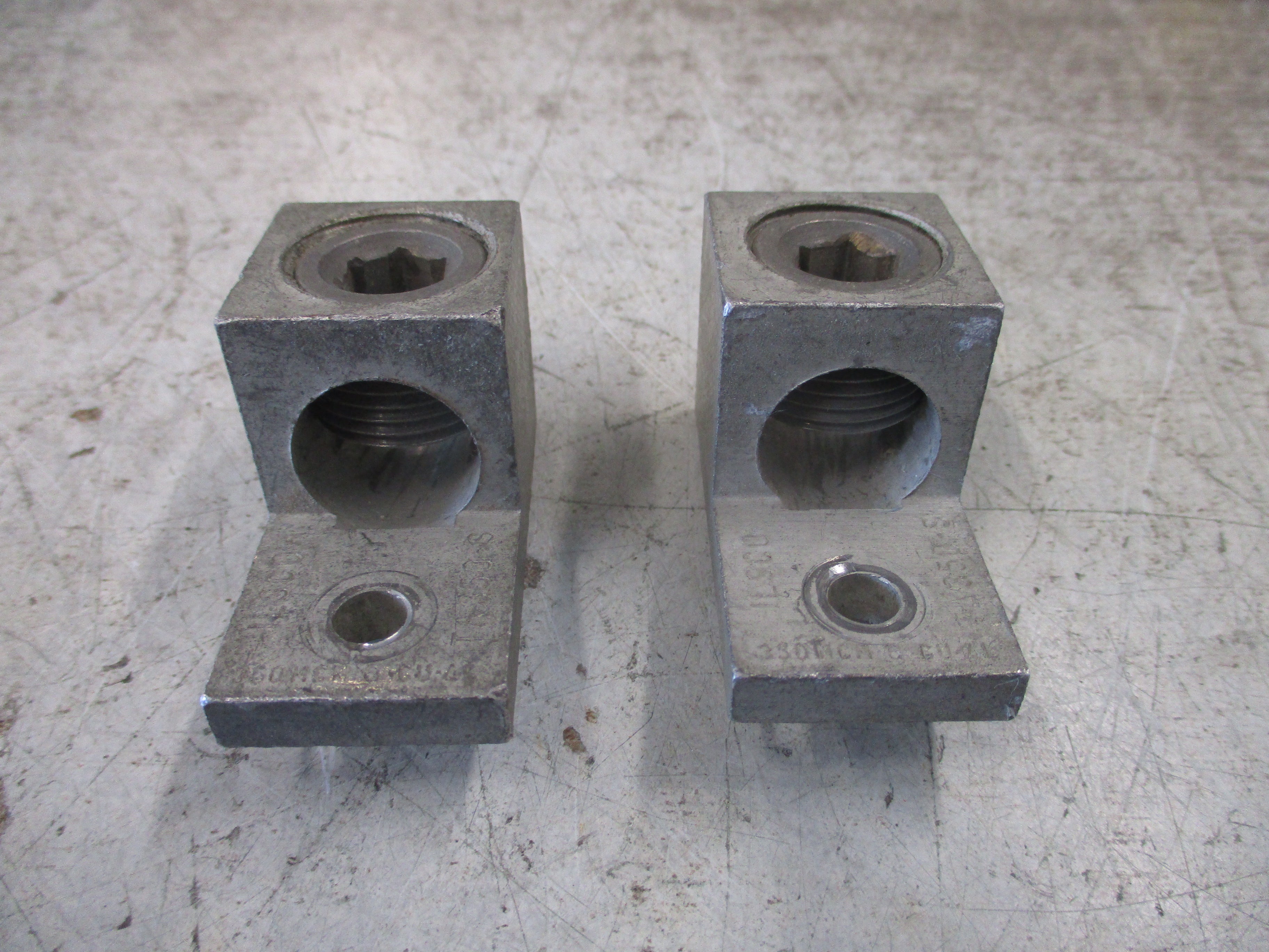 Ilsco Mechanical Lug TA350-S 350 MCM *Lot of 2* Used