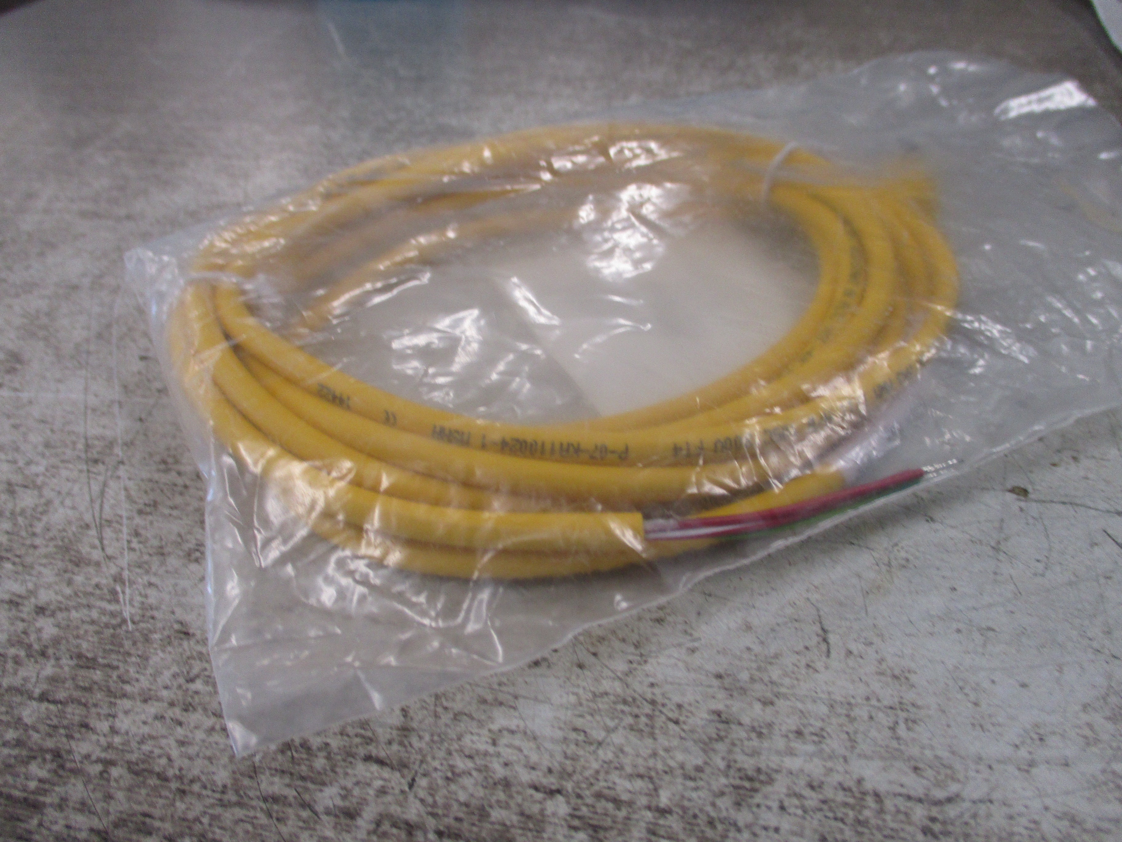 Turck Single-End Cord Set WKB 3T-3 Right Angle Female 4A 250V New Surplus