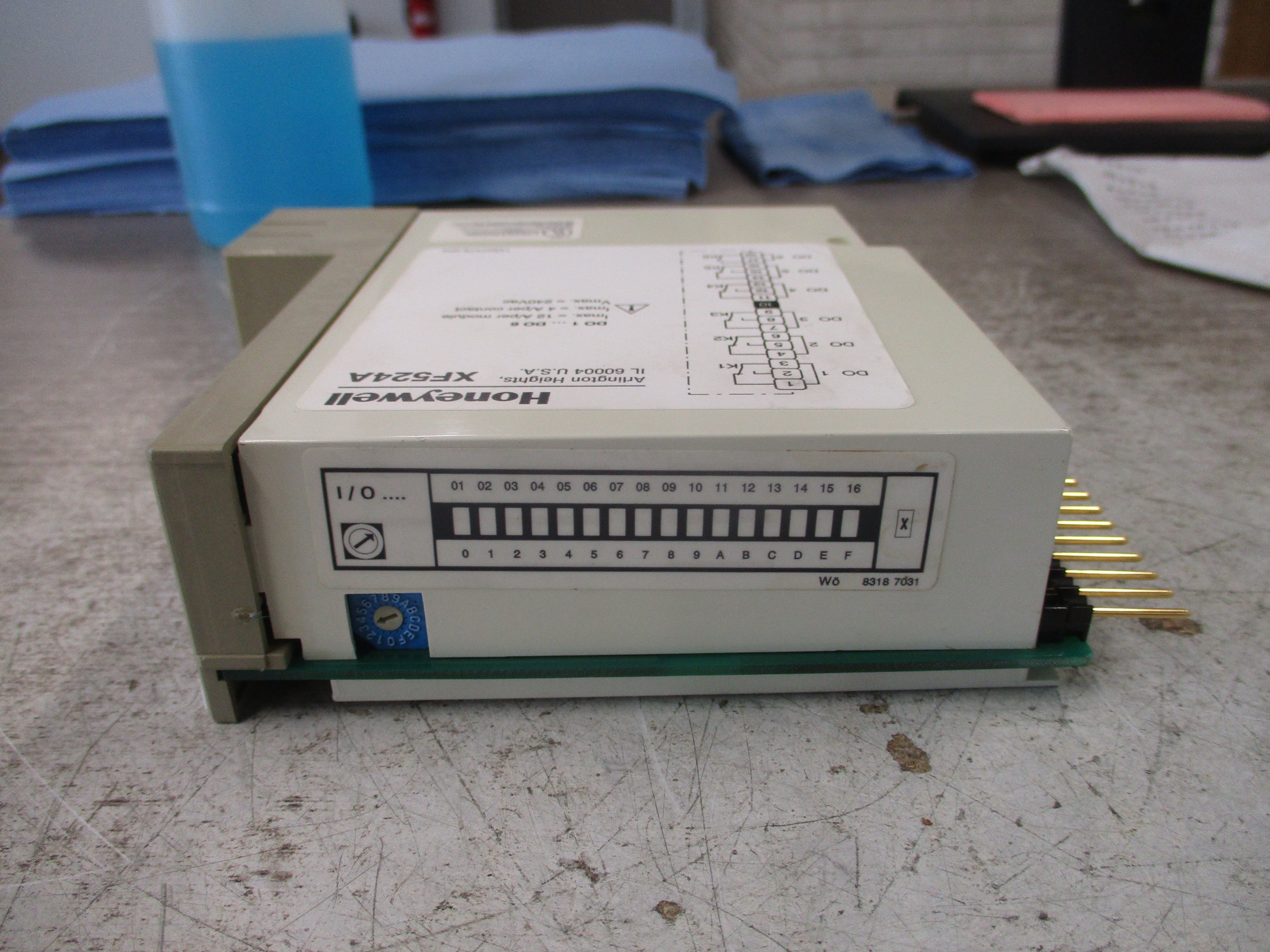 Honeywell Digital Output Module XF524A Used