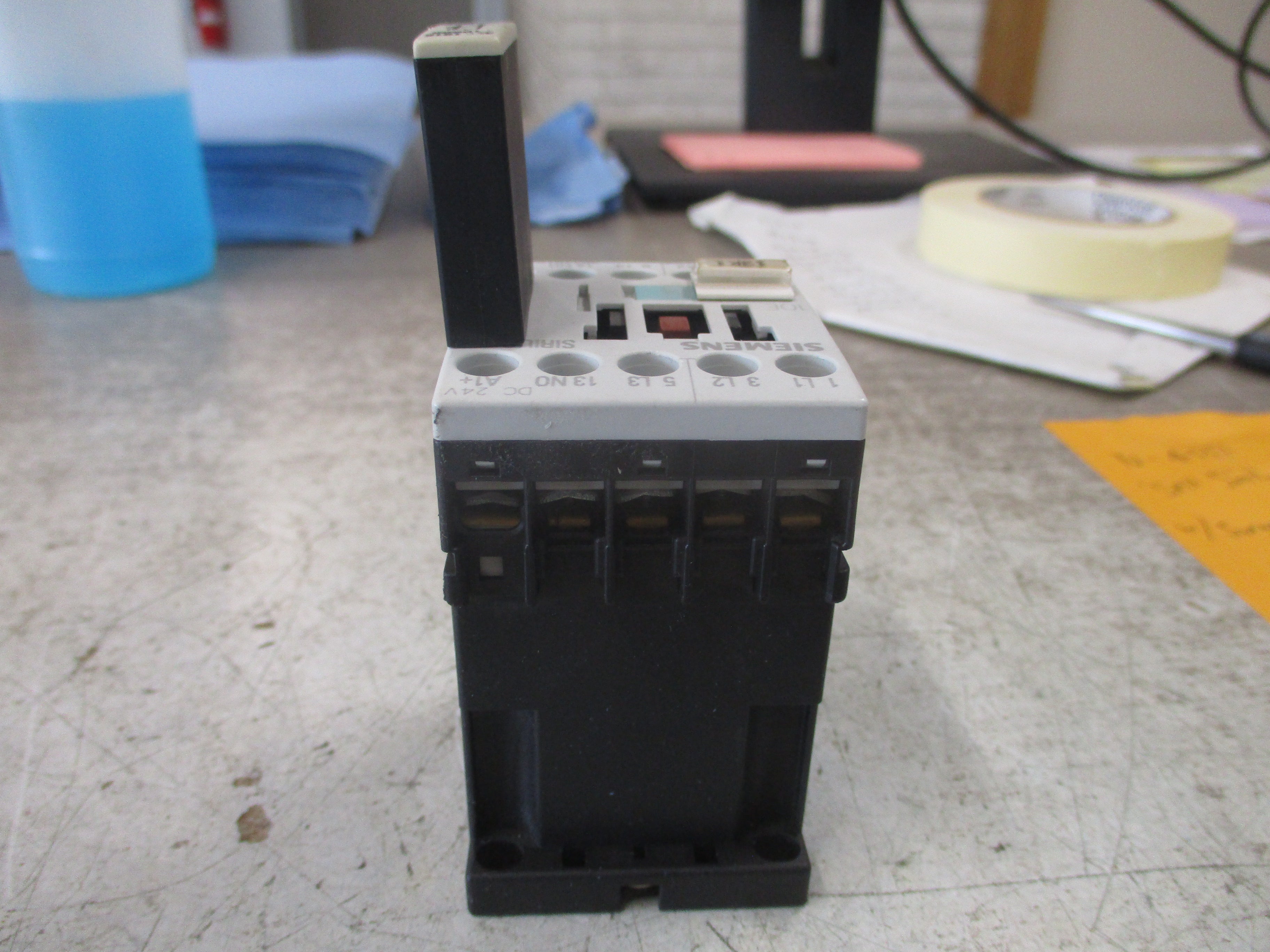 Siemens Sirius Contactor 3RT1015-1BB41 24VDC Coil 16A 600V W/Surge Suppressor